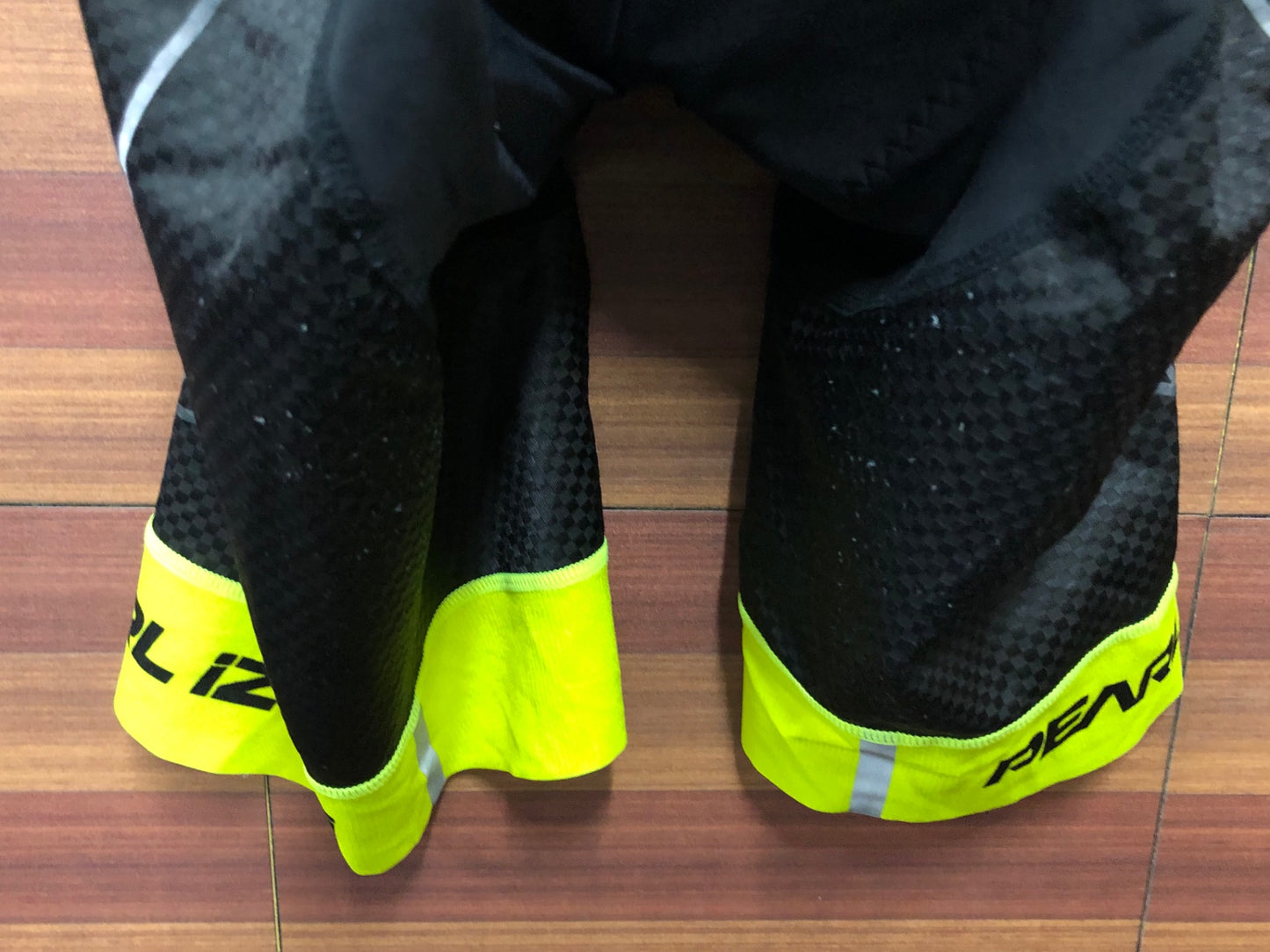 IT049 パールイズミ PEARL iZUMi ビブショーツ 黒 黄 XL