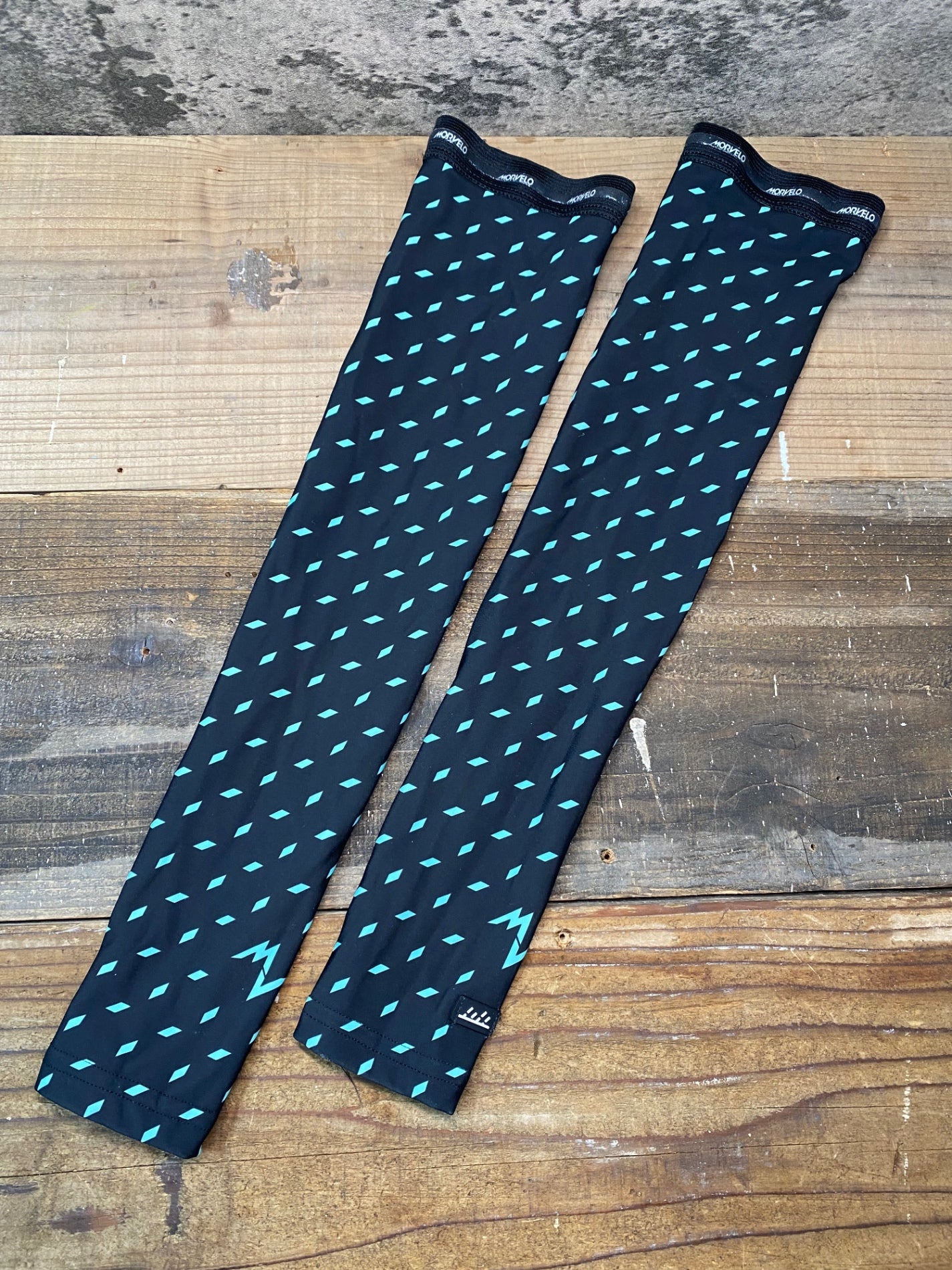 II605 モルベロ MORVELO アームウォーマ― 黒 S