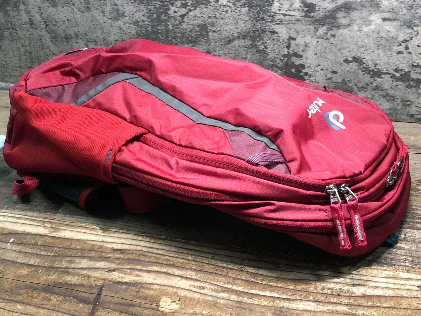 IV546 ドイター deuter RACE EXP AIR 14+3 リュックサック バックパック 赤