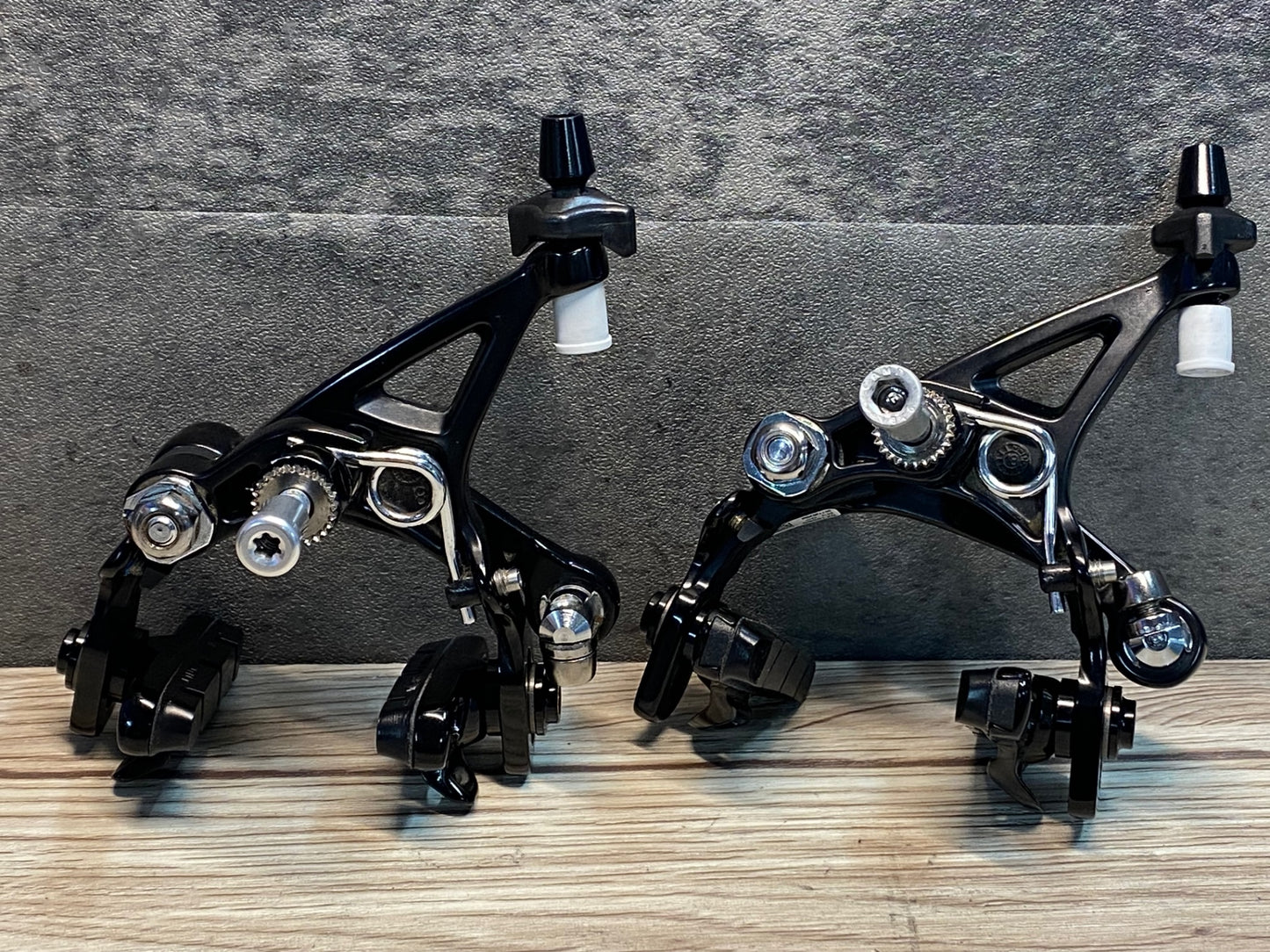IU546 カンパニョ―ロ CAMPAGNOLO レコード RECORD BR19-REDP キャリパーブレーキ 前後セット