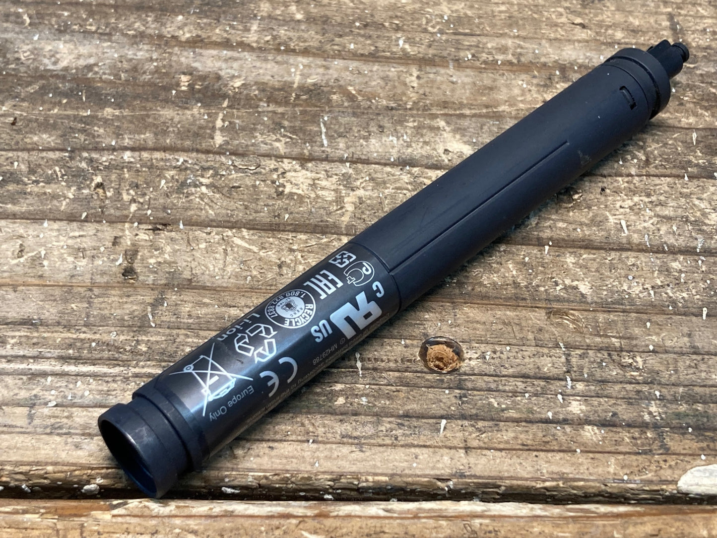 IQ669 シマノ SHIMANO BT-DN110 ビルトインバッテリー Di2 電動