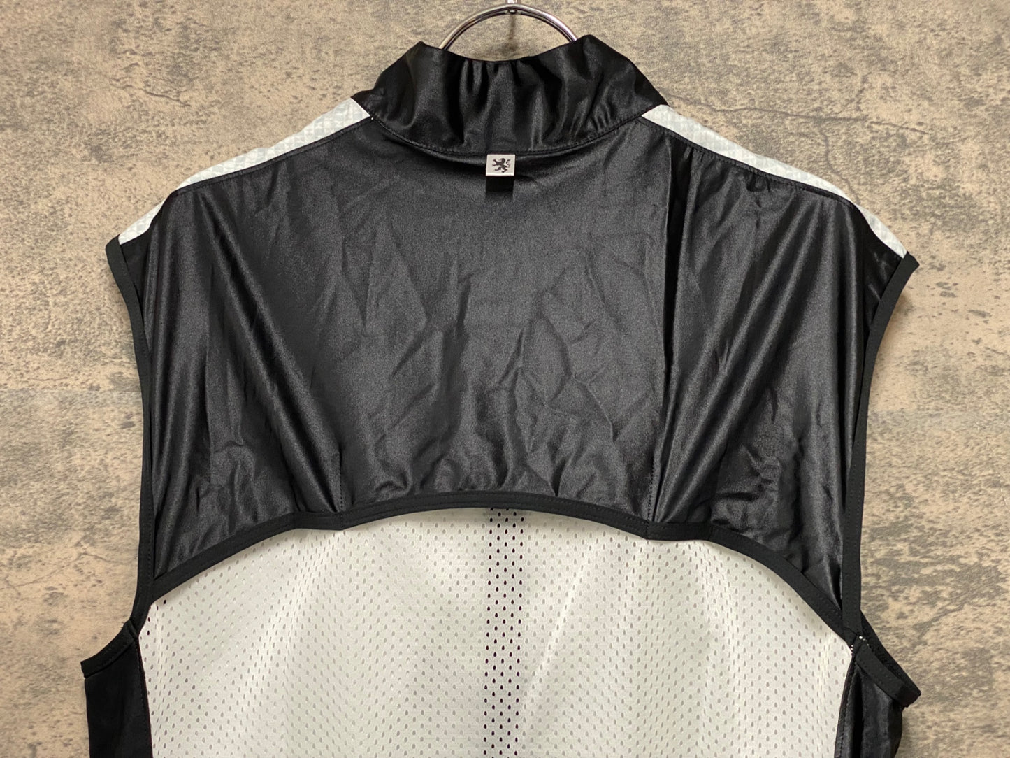 JB018 リオンドカペルミュール Lion de KAPELMUUR サイクルベスト ジレ 白 黒 XL