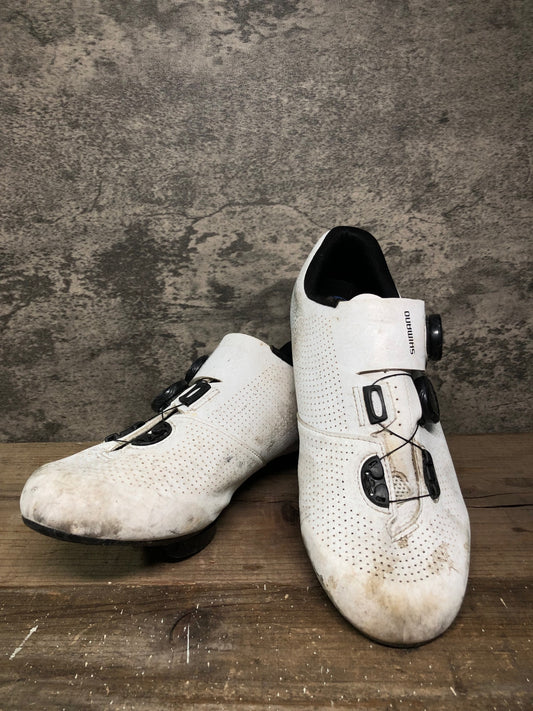 IO118 シマノ SHIMANO RC7 SH-RC701M ビンディングシューズ EU43 白 3穴