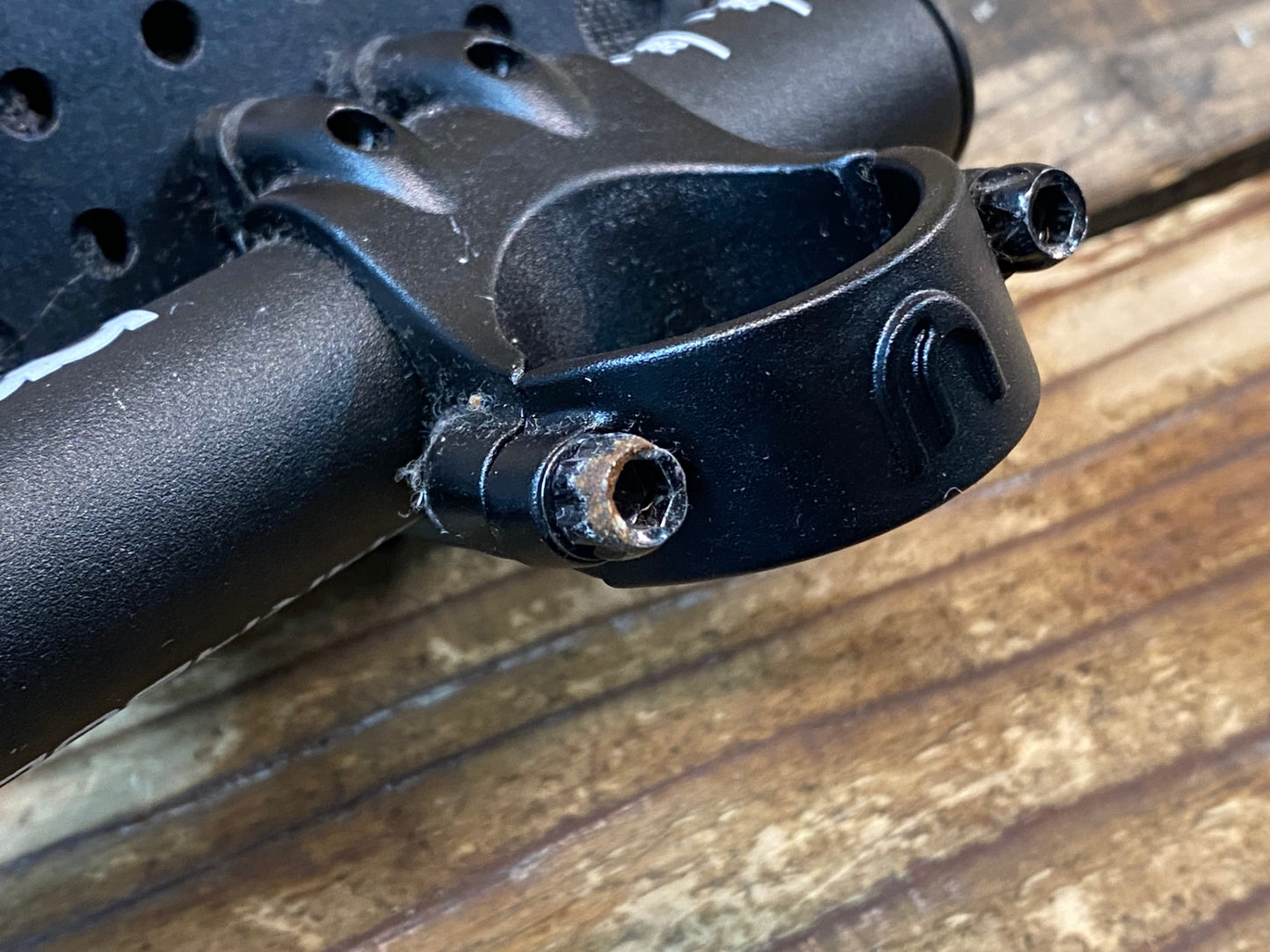 IW551 デダ Deda PARABOLICA ALTA DUE アルミ エアロバー 300mm Φ31.7