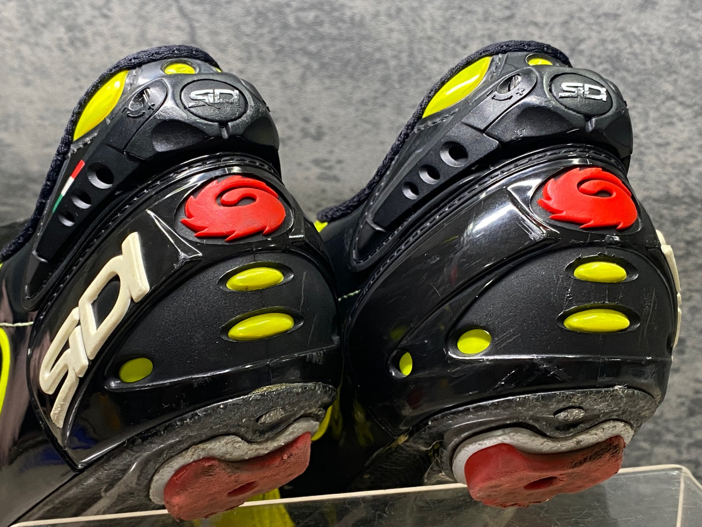 IZ355 シディ SIDI ビンディングシューズ EUR40 黄