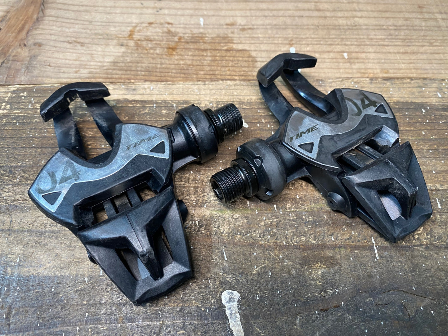 IS490 タイム TIME Xpresso4 ビンディングペダル ※左ペダル板ばね割れのためジャンク