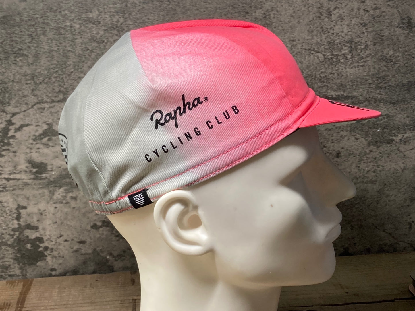 IY522 ラファ Rapha RCC MEMBERSHIP CAP サイクルキャップ グレー ピンク フリーサイズ