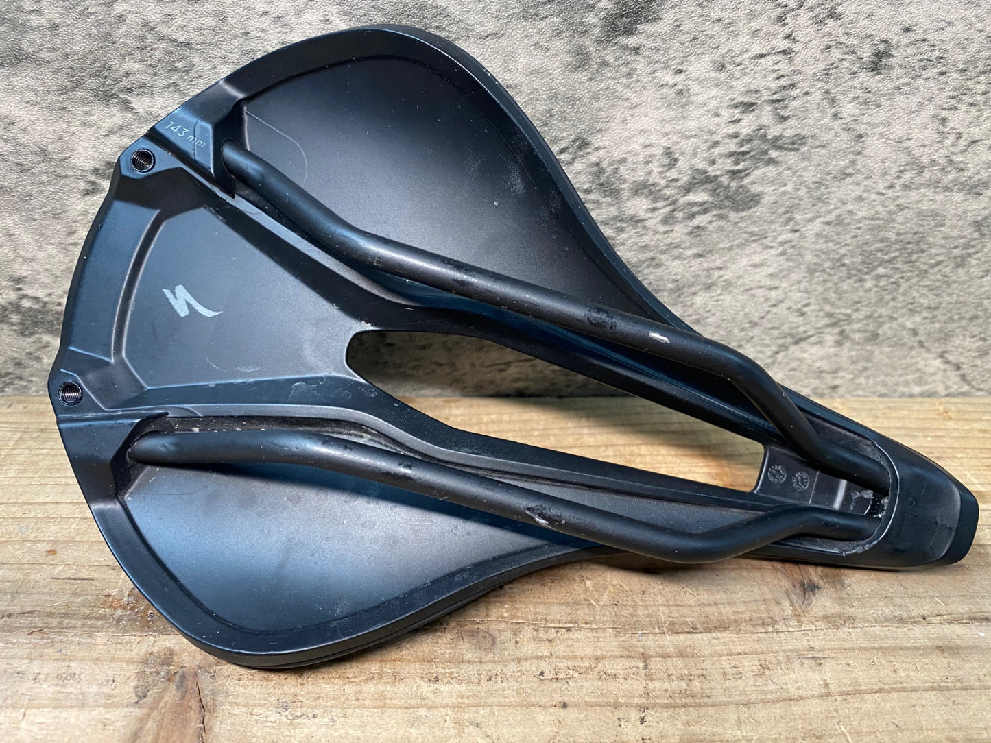 JB407 スペシャライズド SPECIALIZED POWER EXPERT サドル  黒 143mm HOLLOW Ti レール