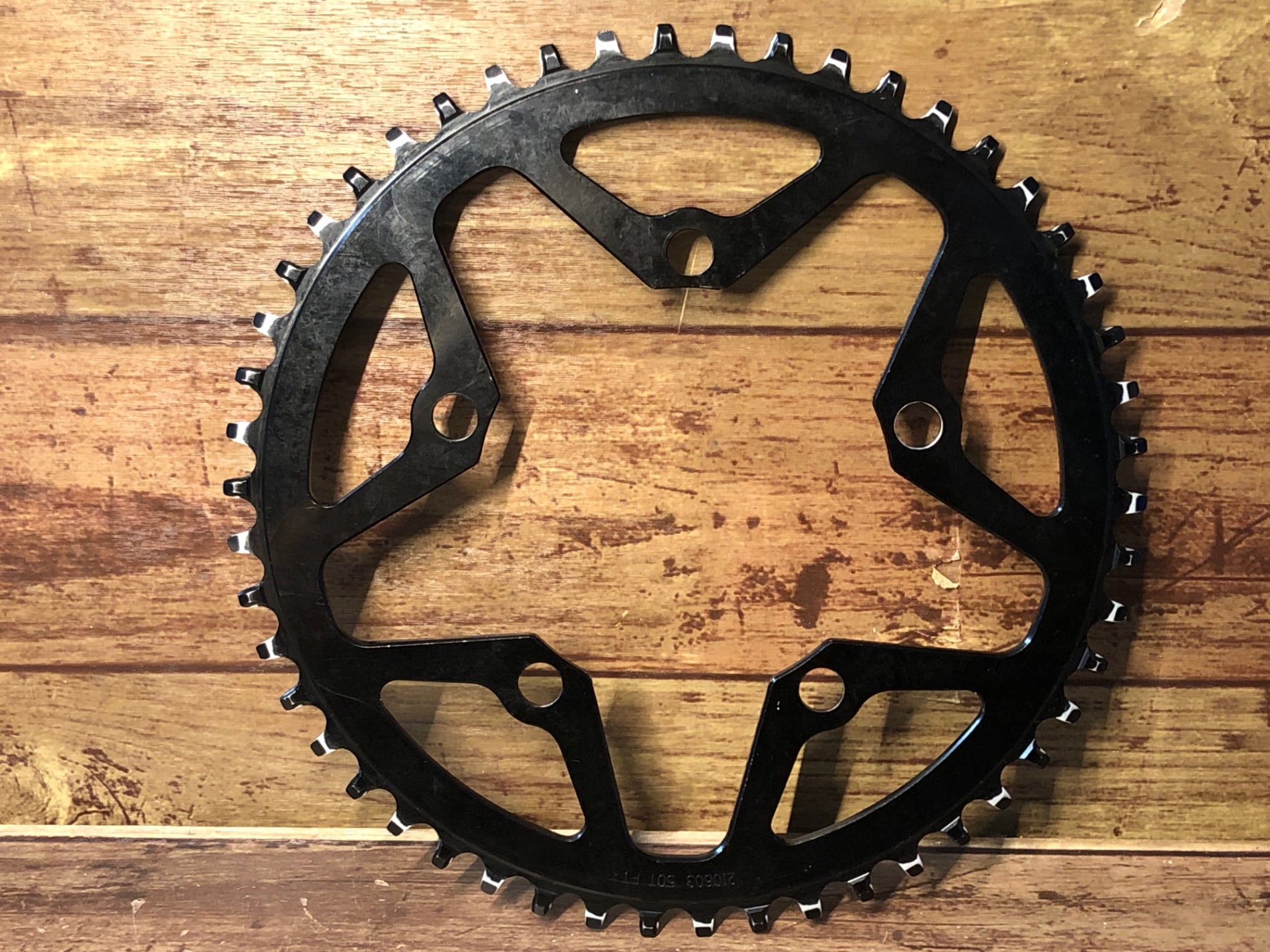 美品!!ウルフトゥース 30T 104 BCD ナローワイド WOLFTOOTH 104 BCD Chainrings – Wolf Tooth Components