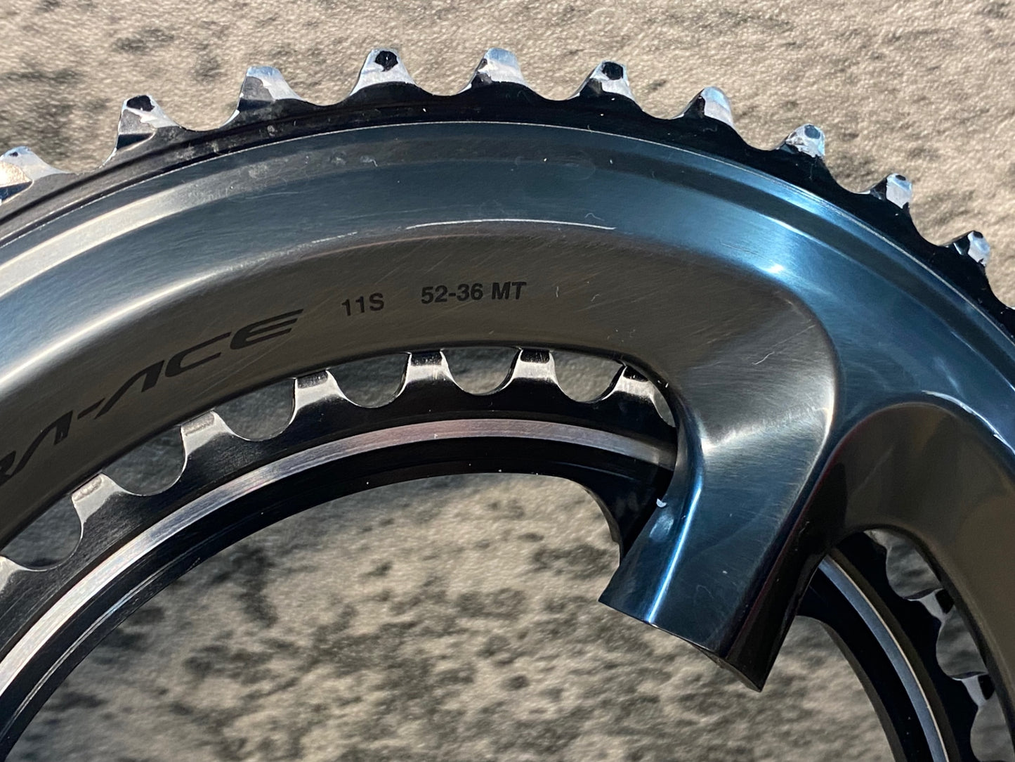 IQ673 シマノ SHIMANO デュラエース DURA-ACE FC-R9100 チェーンリングセット 52/36T ※歯の摩耗大