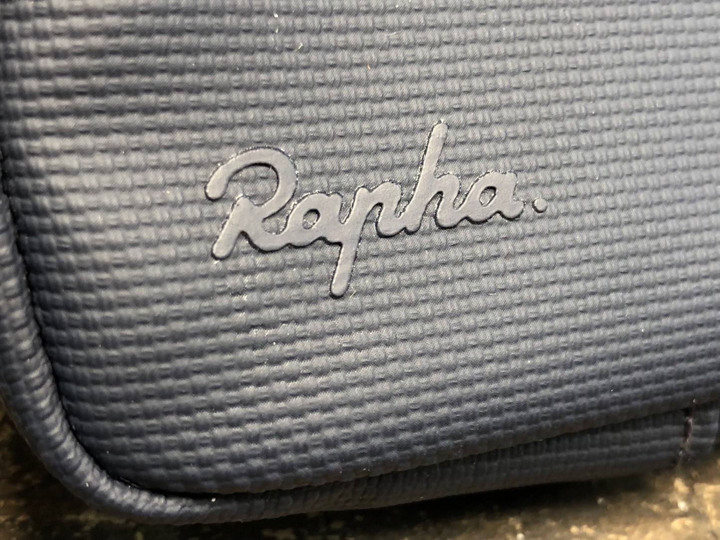 IY461 ラファ Rapha RAINPROOF ESSENTIALS CASE LARGE ポーチ
