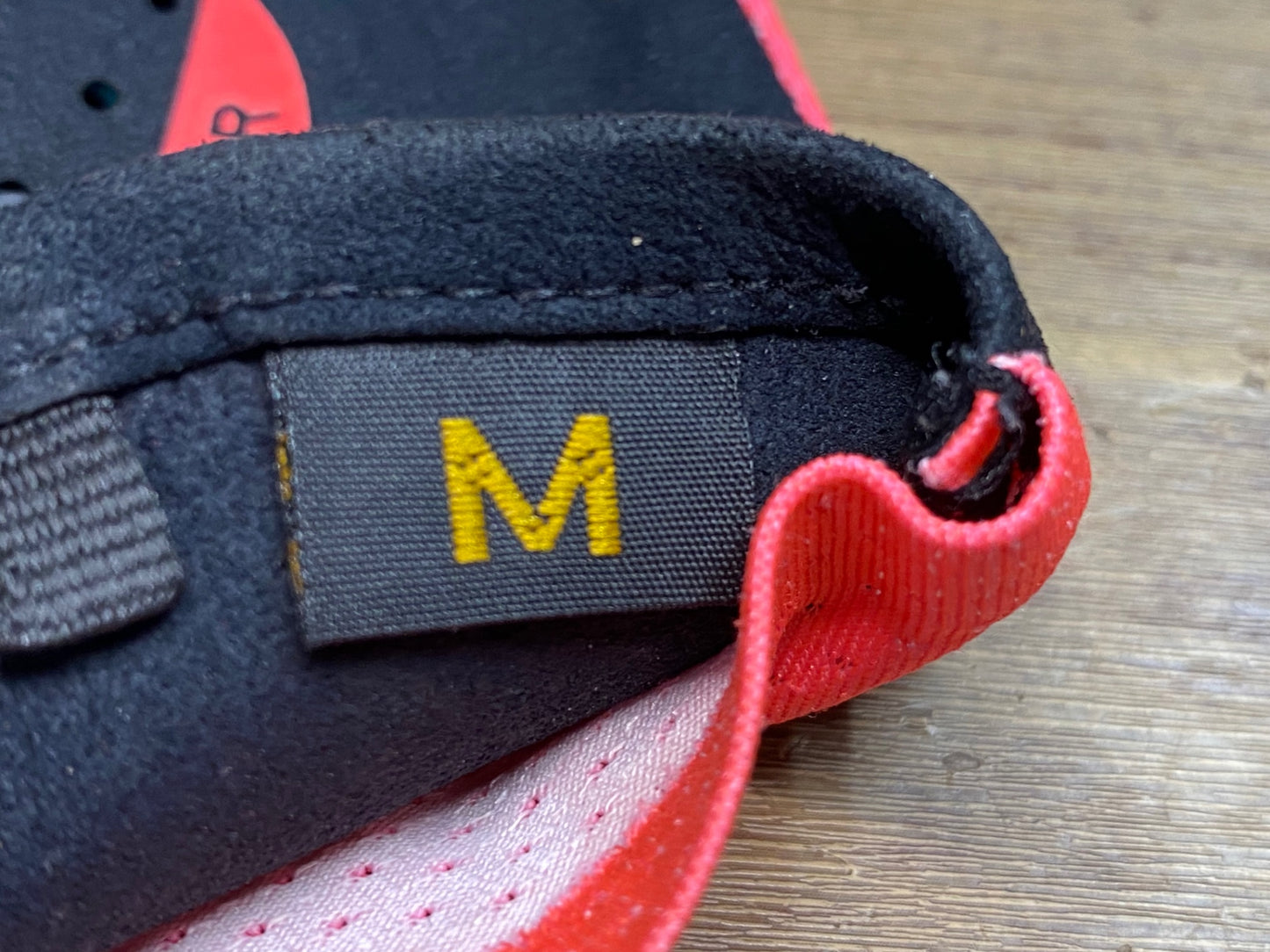 JB097 スペシャライズド SPECIALIZED 指切り グローブ 黒 ピンク M