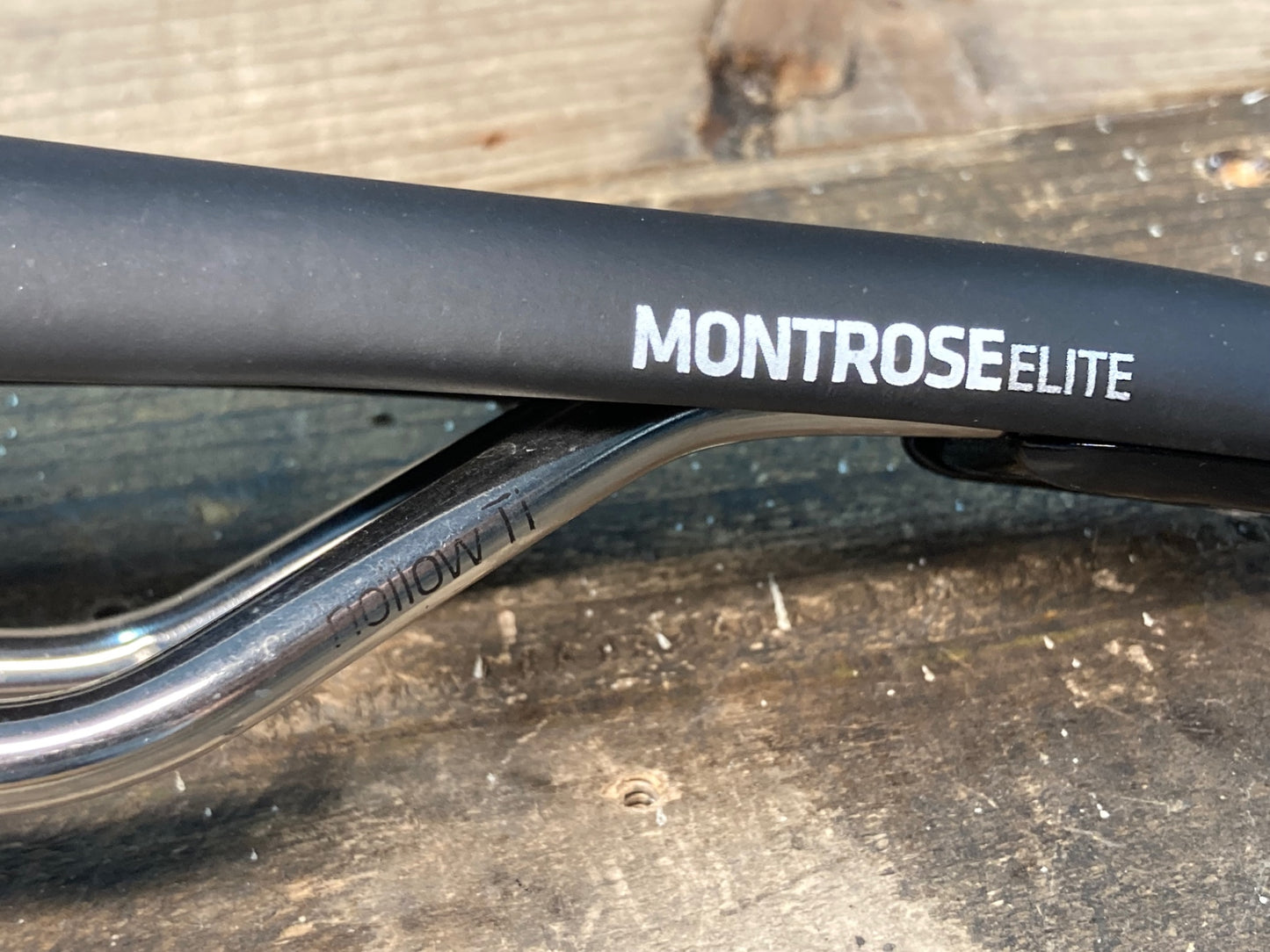 IN891 ボントレガー BONTRAGER MONTROSE ELITE サドル 黒 Hollow Tiレール