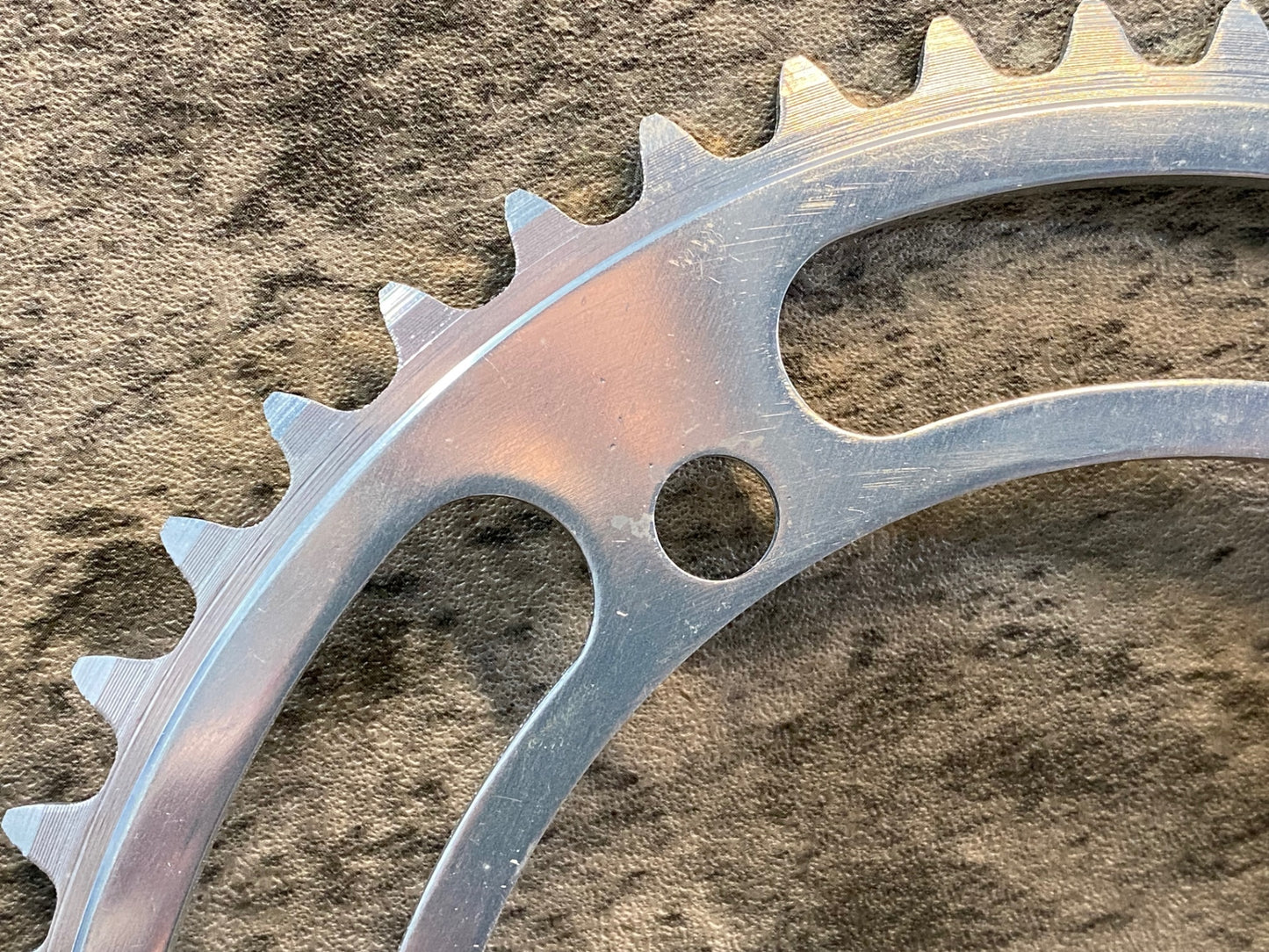 IU256 スギノ SUGINO MIGHTY COMPETITION チェーンリング 50T