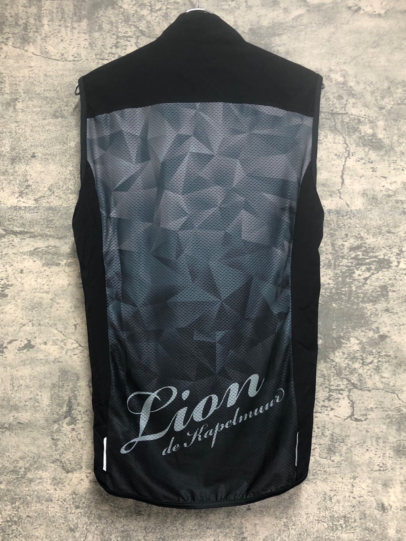 IX308 リオンドカペルミュール Lion de KAPELMUUR サイクルベスト ジレ 黒 L