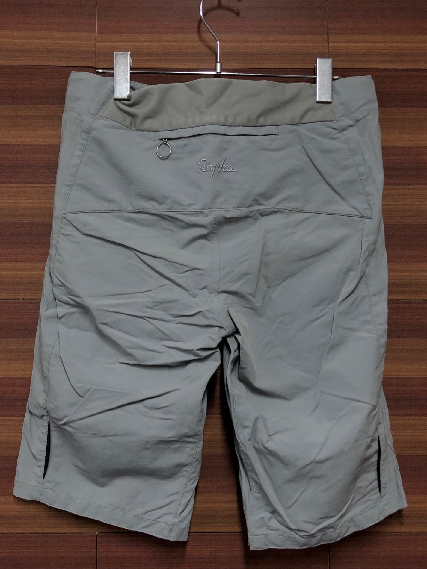 IO142 ラファ Rapha TOURING SHORTS サイクルパンツ グレー 32