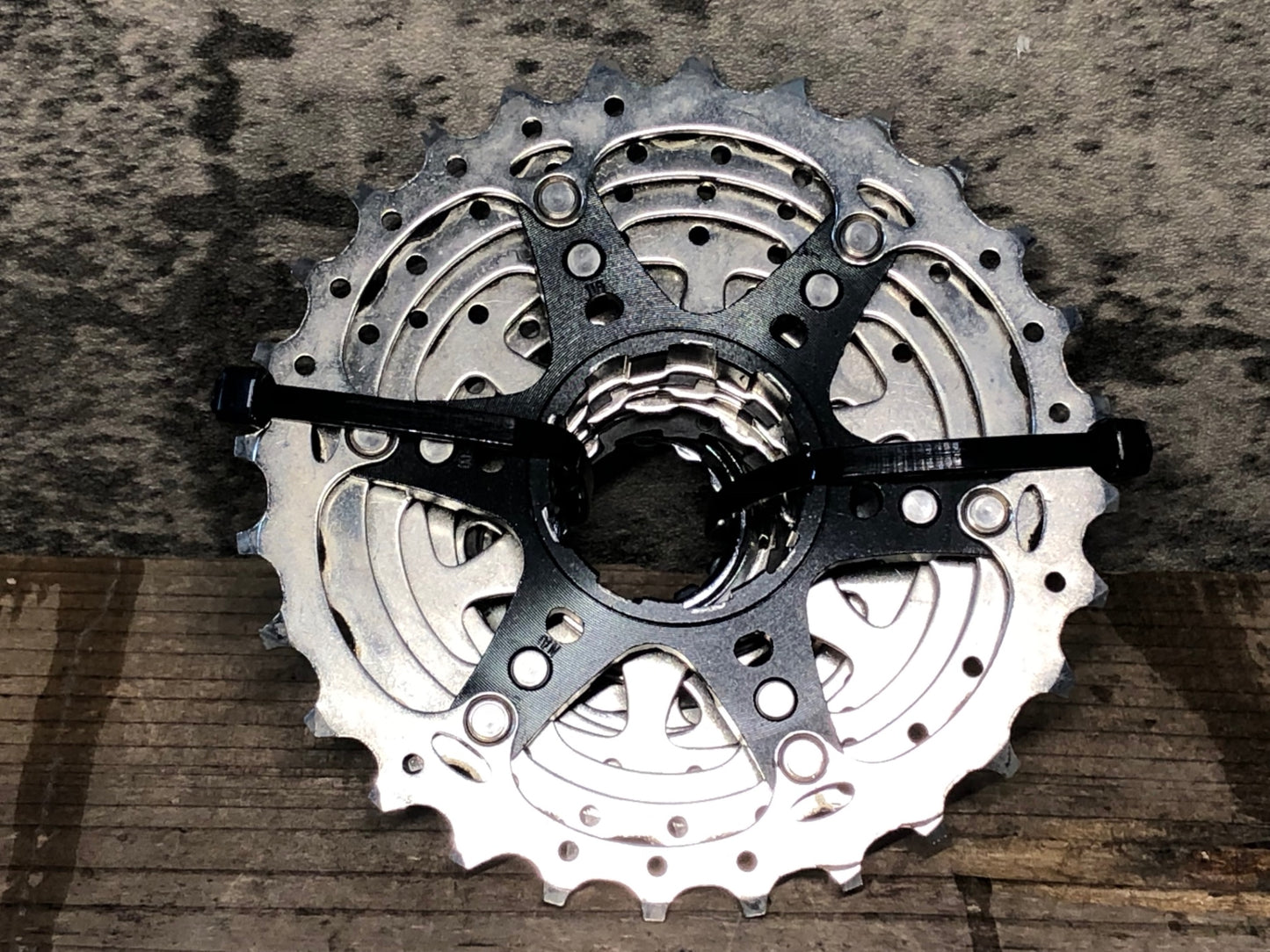 IE373 シマノ SHIMANO 105 CS-5800 スプロケット 11-28T 11S