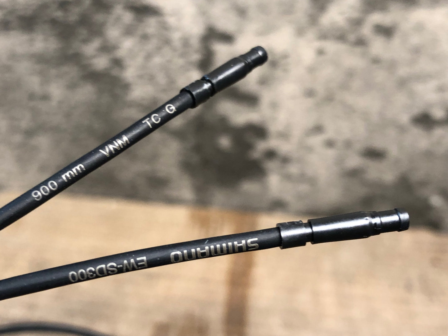 IZ448 シマノ SHIMANO EW-SD300 エレクトリックワイヤー 900mm Di2 未使用