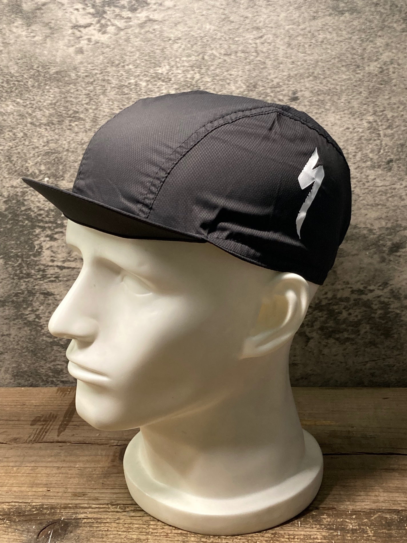 IY525 スペシャライズド SPECIALIZED サイクルキャップ 黒 フリーサイズ