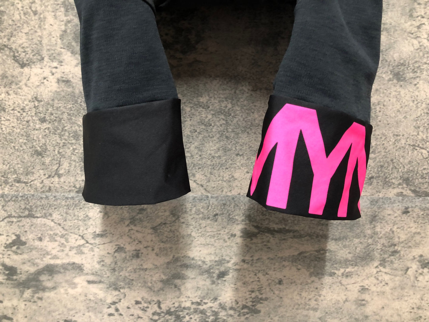 IZ532 マイン MYN ビブショーツ 黒 XS-S