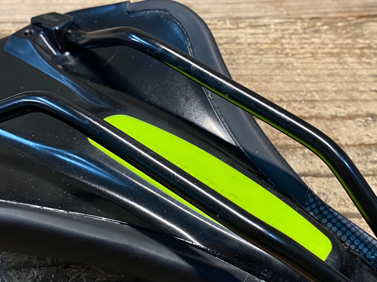 IX477 スペシャライズド SPECIALIZED ブリッジ BRIDGE mimic サドル 黒 143mm