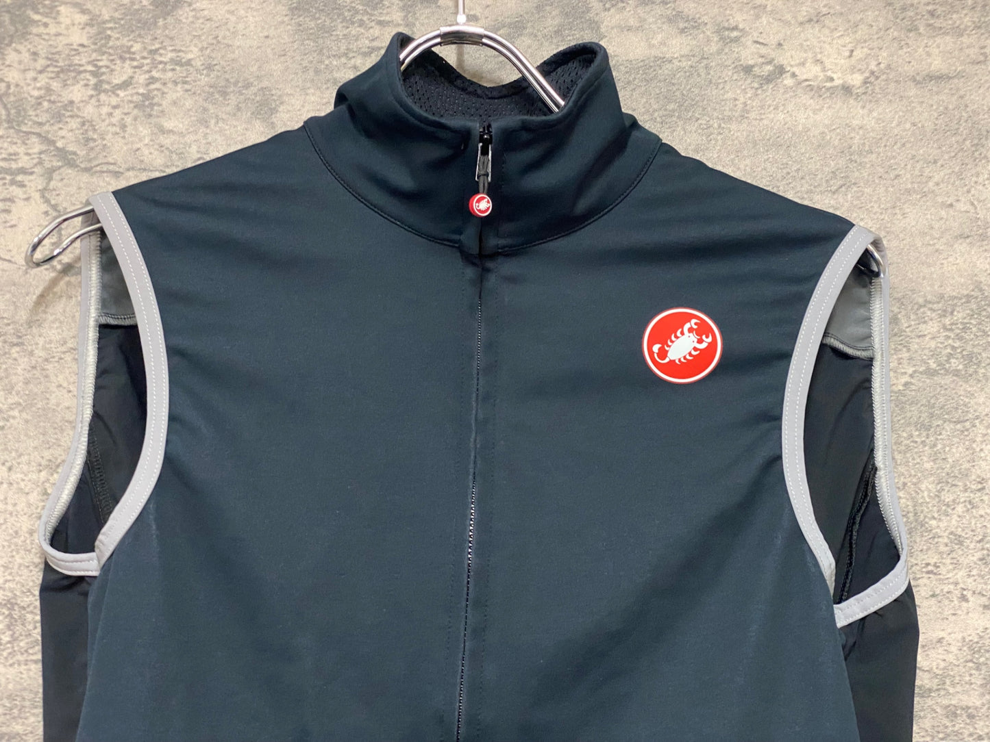 IY985 カステリ CASTELLI ROSSO CORSA サイクルベスト ジレ GORE-TEX INFINIUM perfetto 黒 M ※色移り有