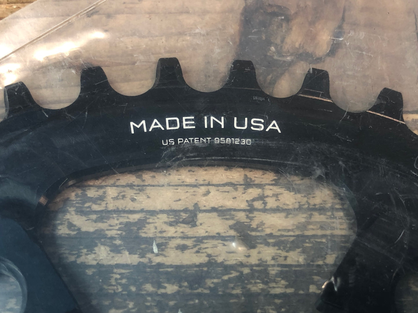 IR239 ウルフトゥース WOLF TOOTH DROP STOP CHAINRING ナローワイド GRX 42T