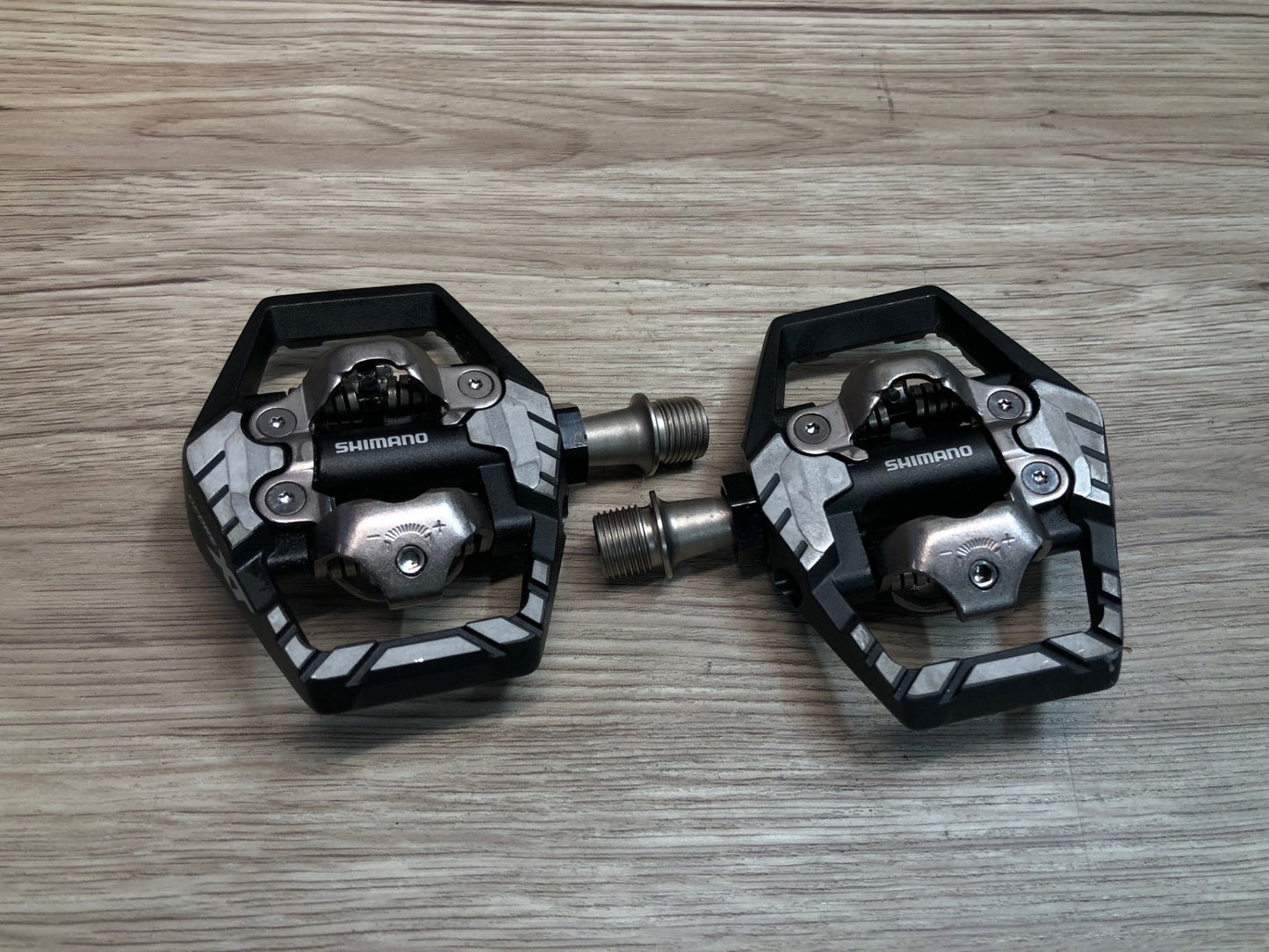 IU317 シマノ SHIMANO DEORE XT PD-M8120 SPD ビンディングペダル