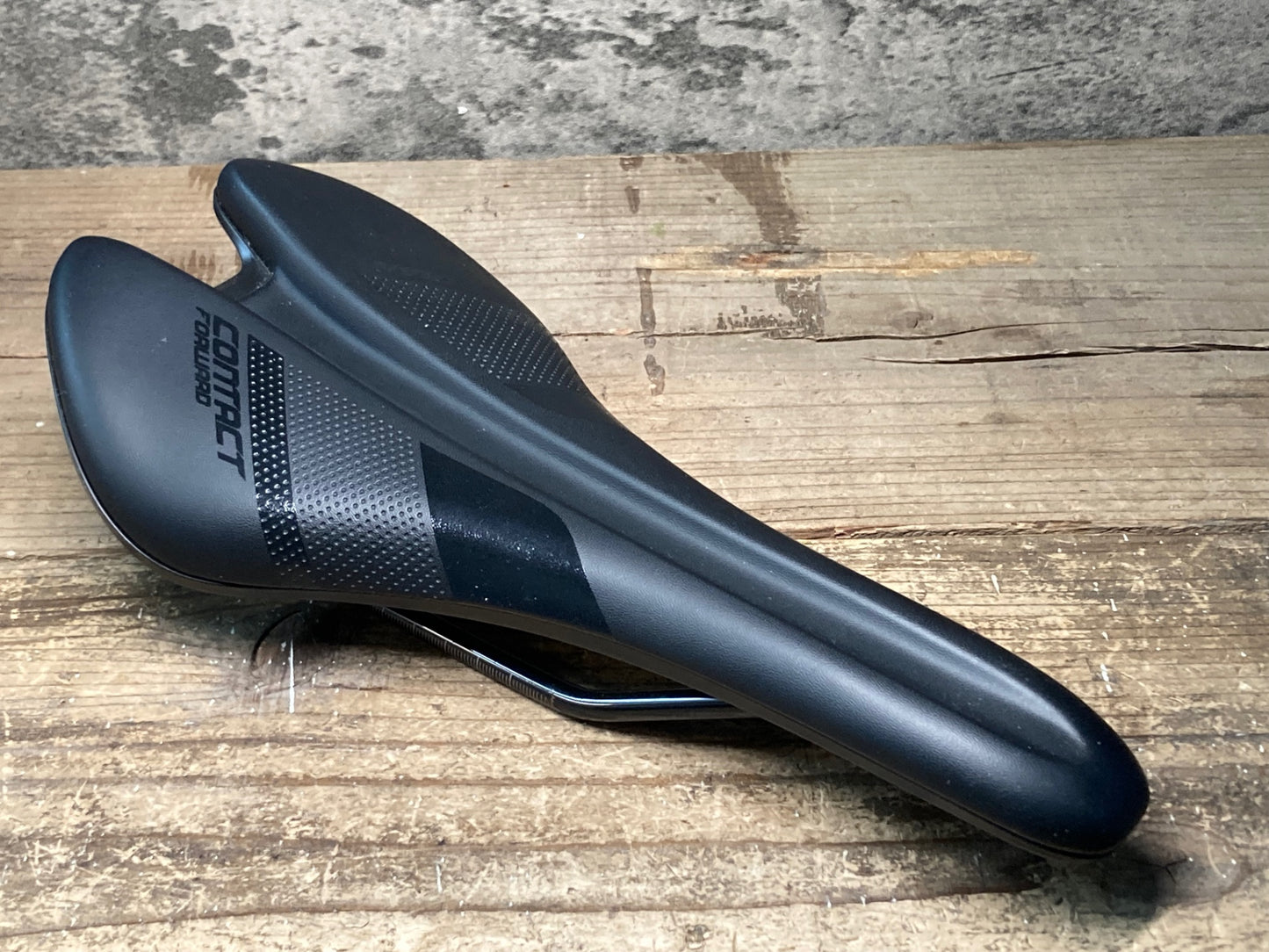 IT201 ジャイアント GIANT CONTACT FORWARD サドル 黒 クロモリレール