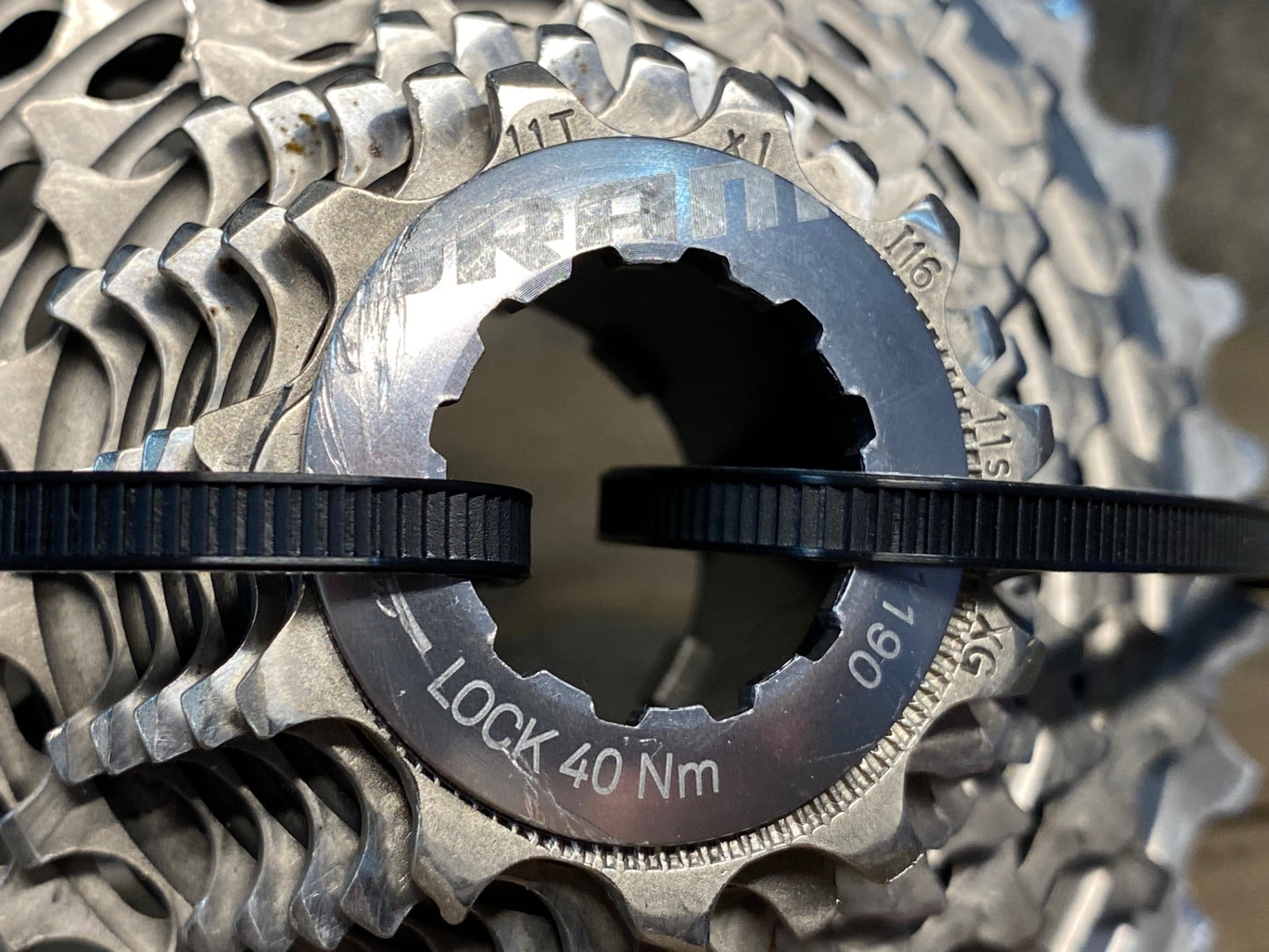 IE468 スラム SRAM レッド RED XG1190 スプロケット 11S 11-32T