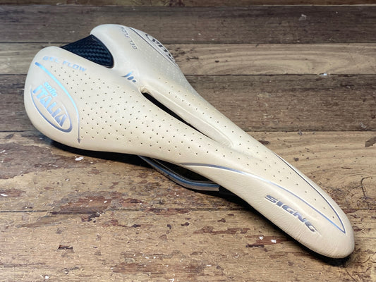 IF724 セライタリア Selle Italia SIGNG Gel Flow サドル 白