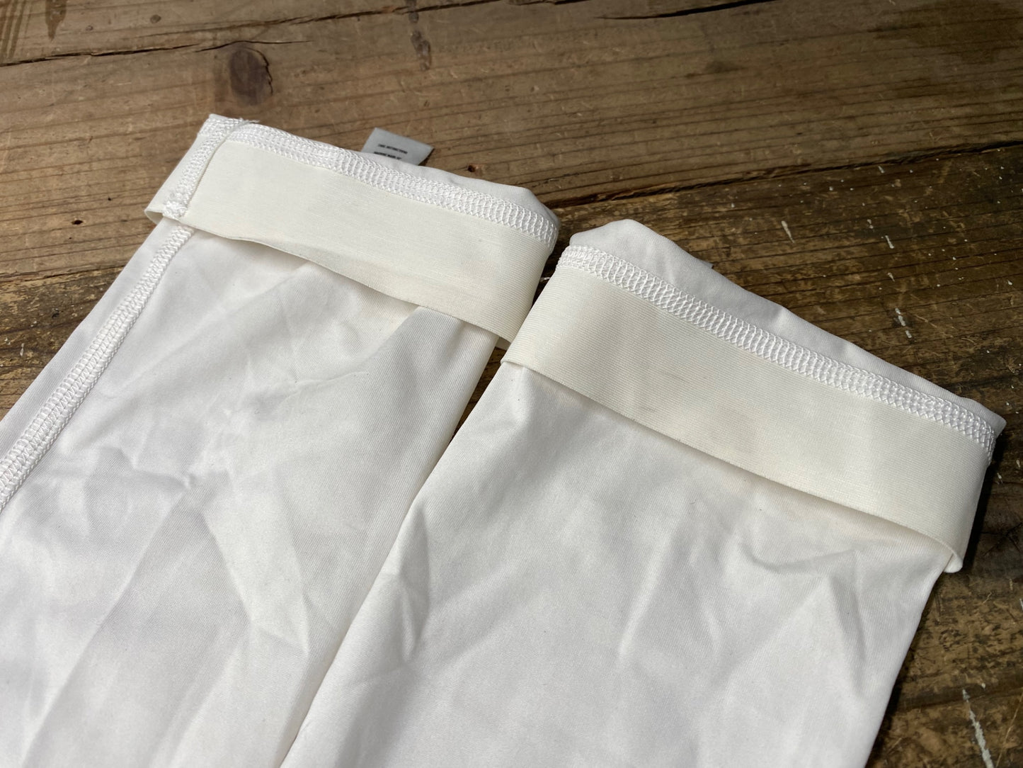 IT982 ラファ Rapha アームカバー 白 S 汚れあり