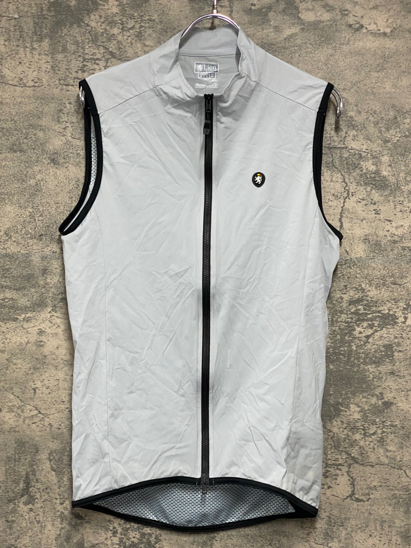 JB712 カペルミュール KAPELMUUR ベスト グレー アジアM