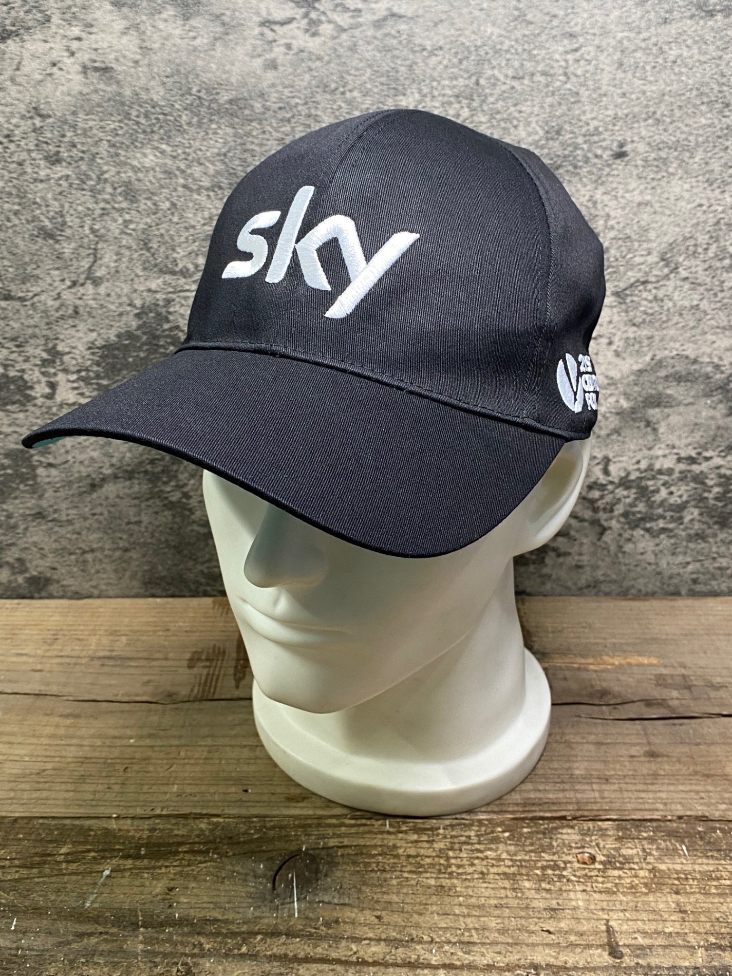 IU457 ラファ Rapha BASEBALL CAP キャップ 黒 水色 フリーサイズ TEAM Sky