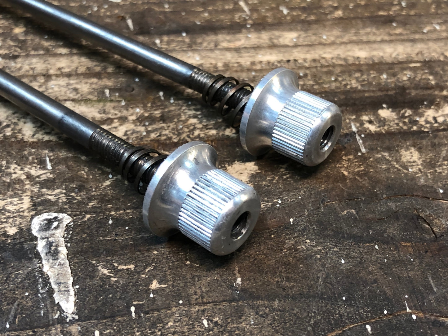 IY324 PMP T072 チタン クイックリリース 前後セット 100mm×130mm シルバー