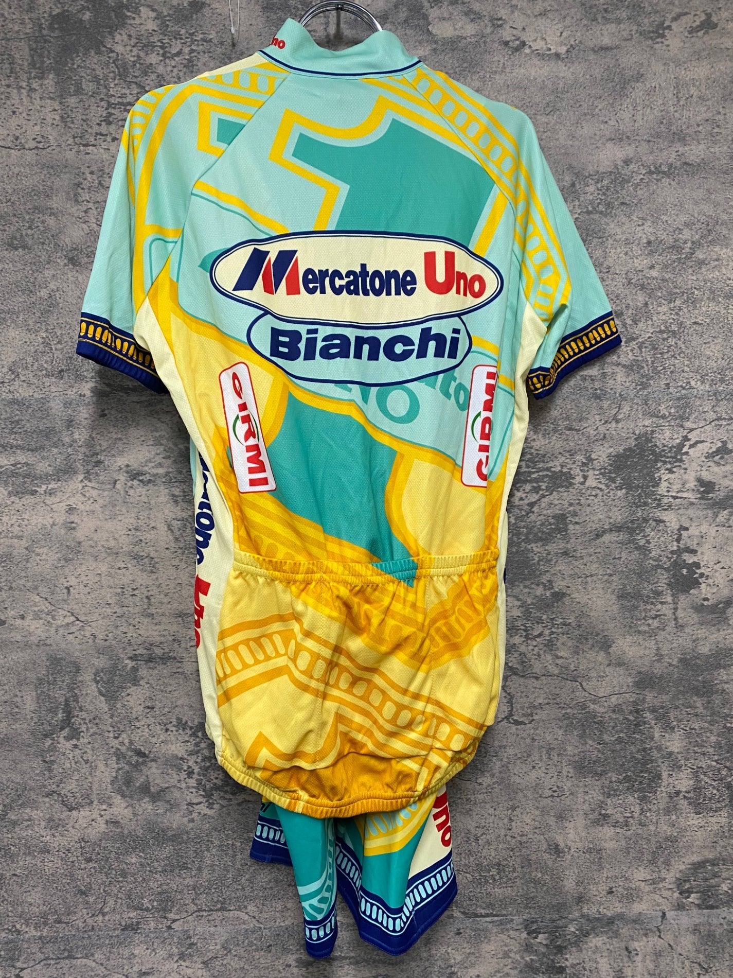 IU613 サンティーニ Santini メルカトーネウノ 半袖 サイクルジャージ ビブショーツ チェレステ 黄 L 上下セット