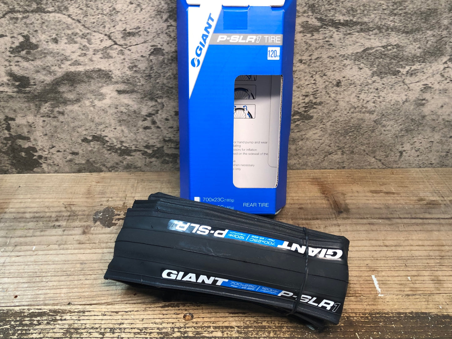 IW075 ジャイアント GIANT P-SLR1 TIRE FRONT 700x25C タイヤ