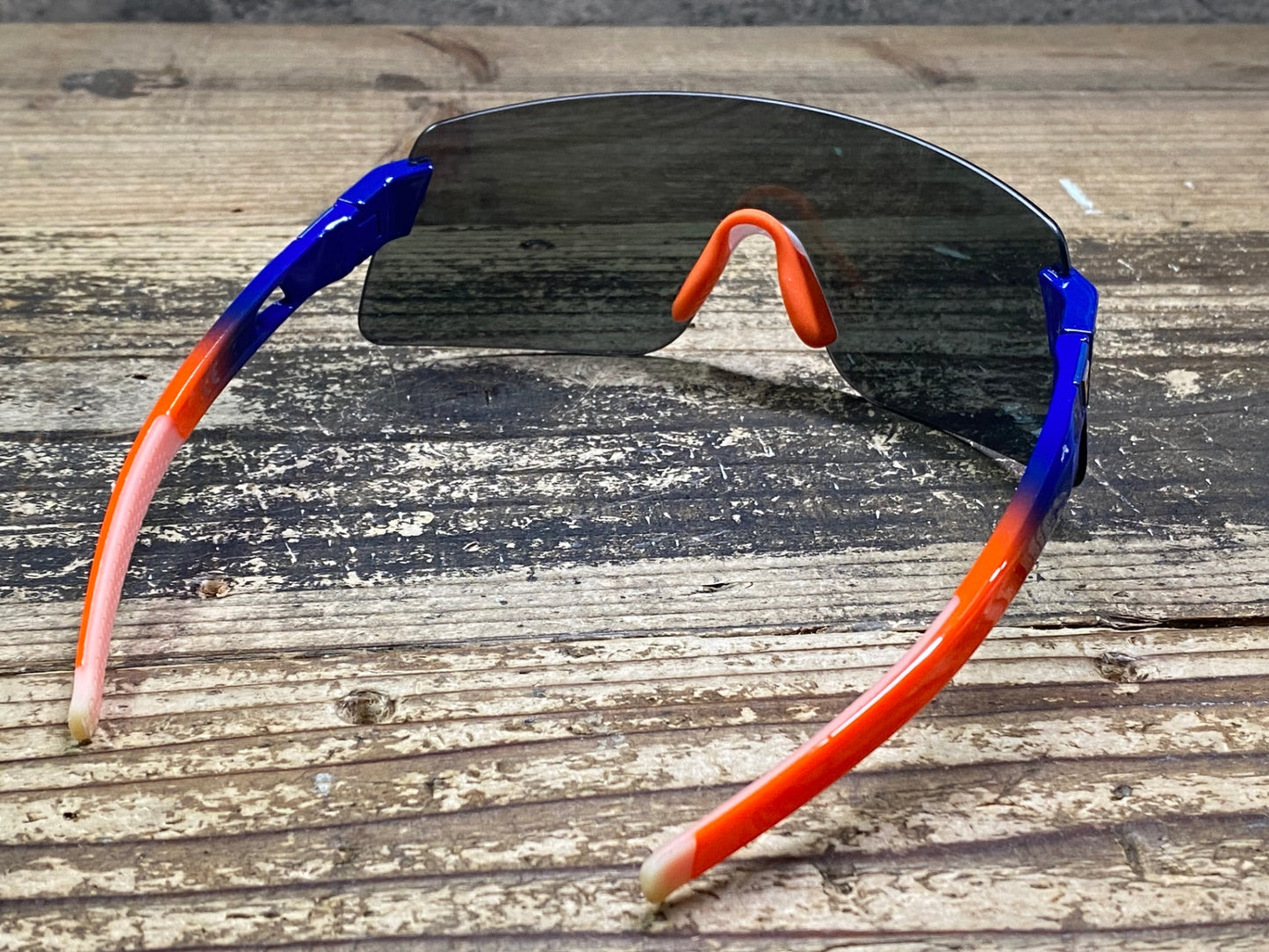 JD573 ジャイアント GIANT Helio D01 サングラス アイウェア 紺 オレンジ レンズ剥げ