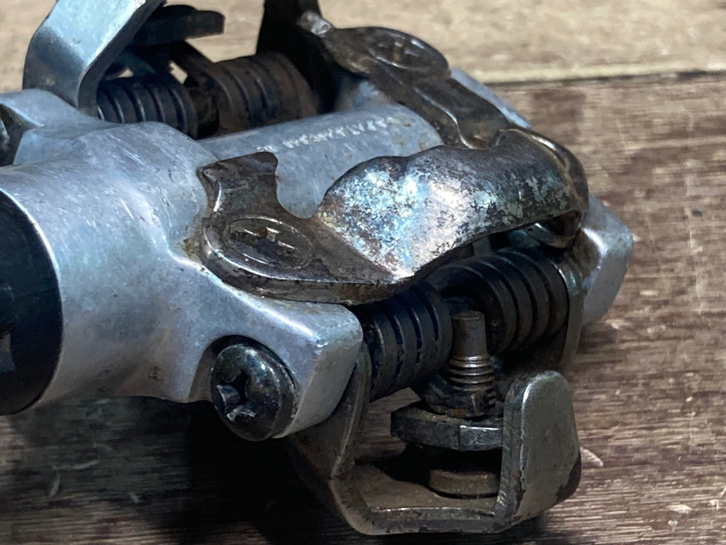 IL002 シマノ SHIMANO PD-M520 ビンディングペダル SPD