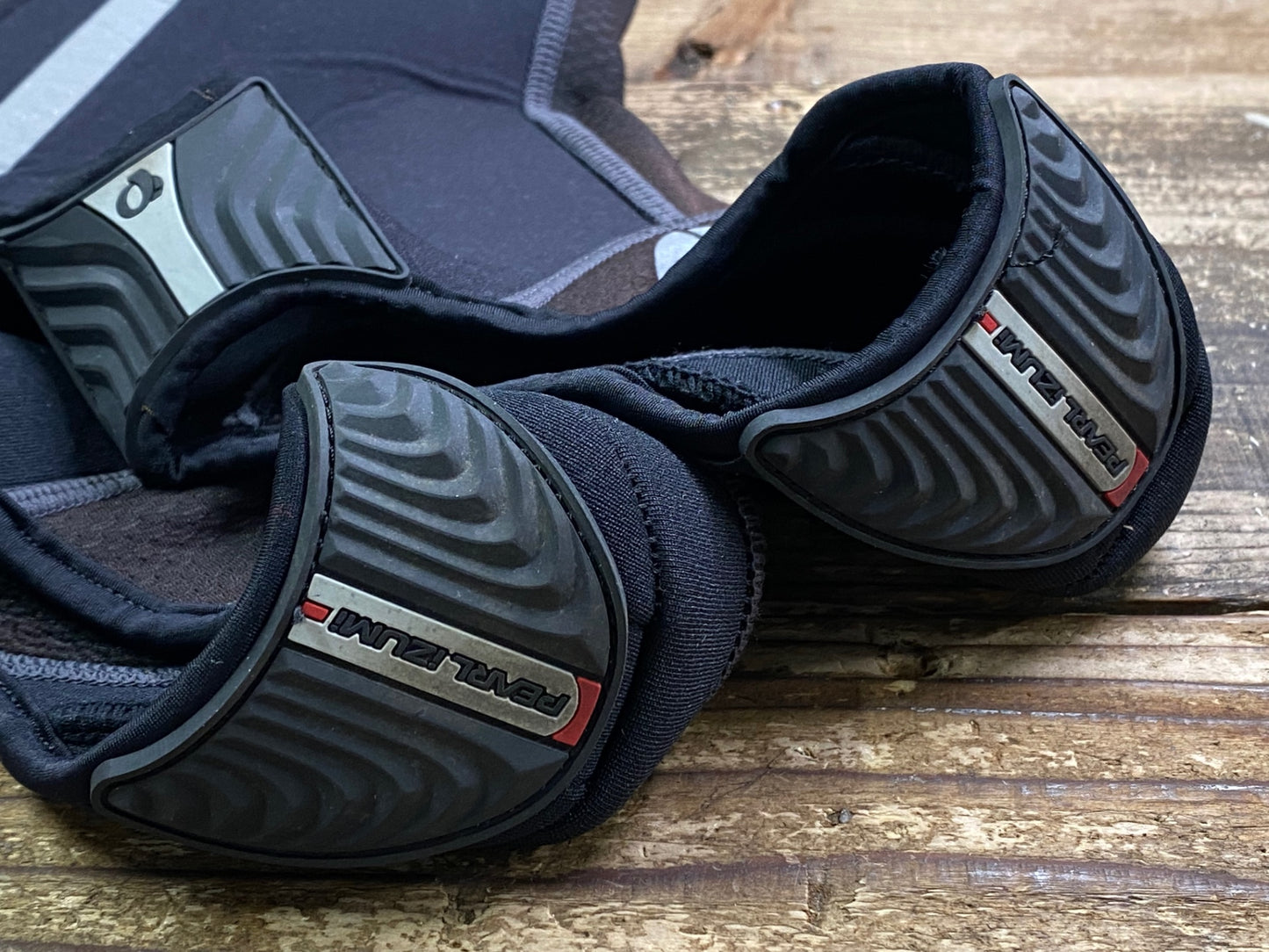 IT090 パールイズミ PEARL iZUMi シューズカバー 黒 M WINDBREAK