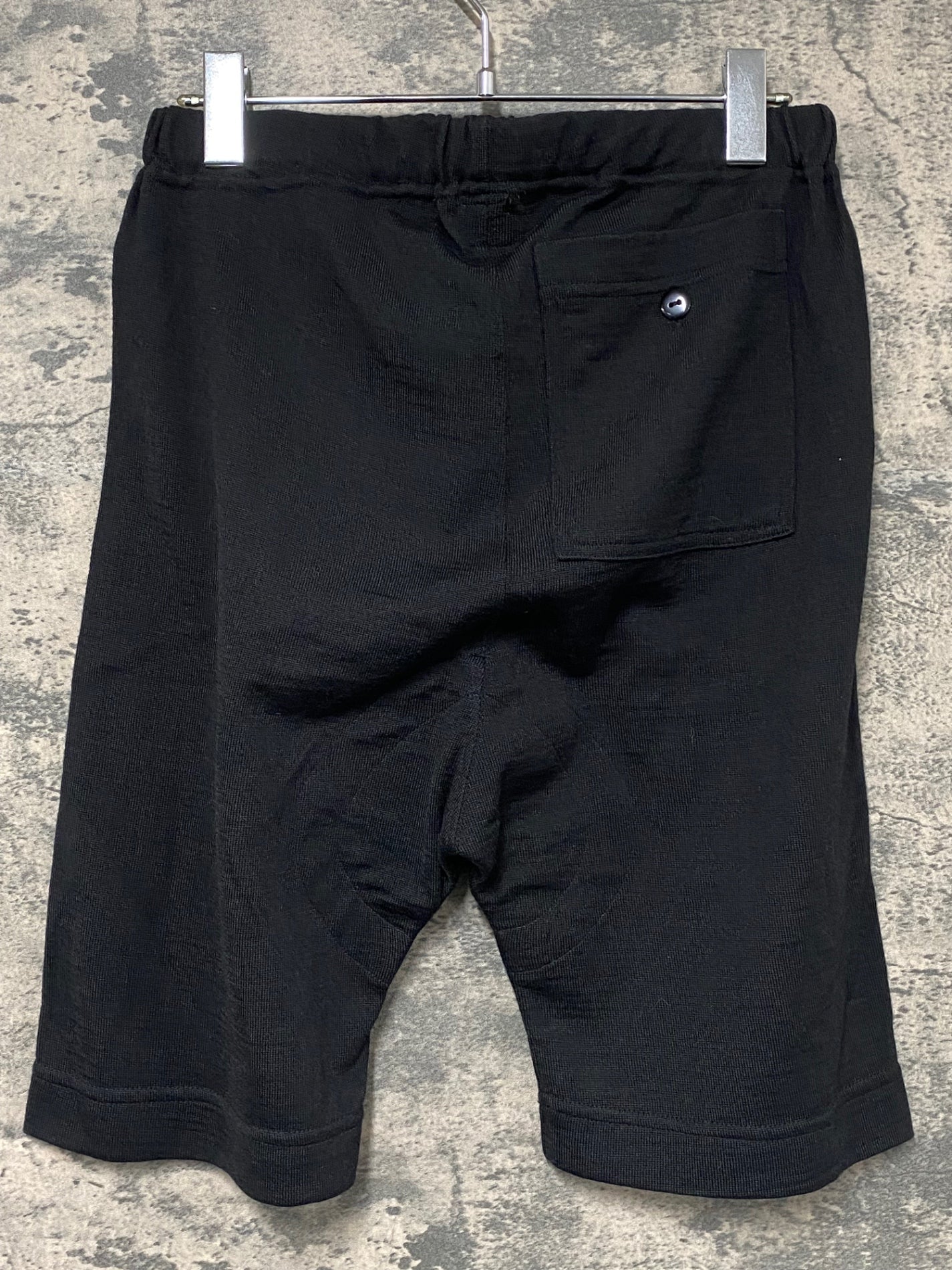 IU112 W CLASSICS ハーフパンツ 黒 XL