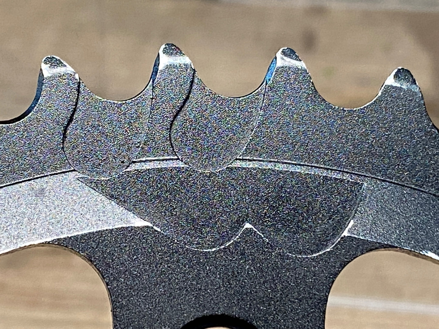 IV013 スギノ sugino チェーンリング 44T PCD110