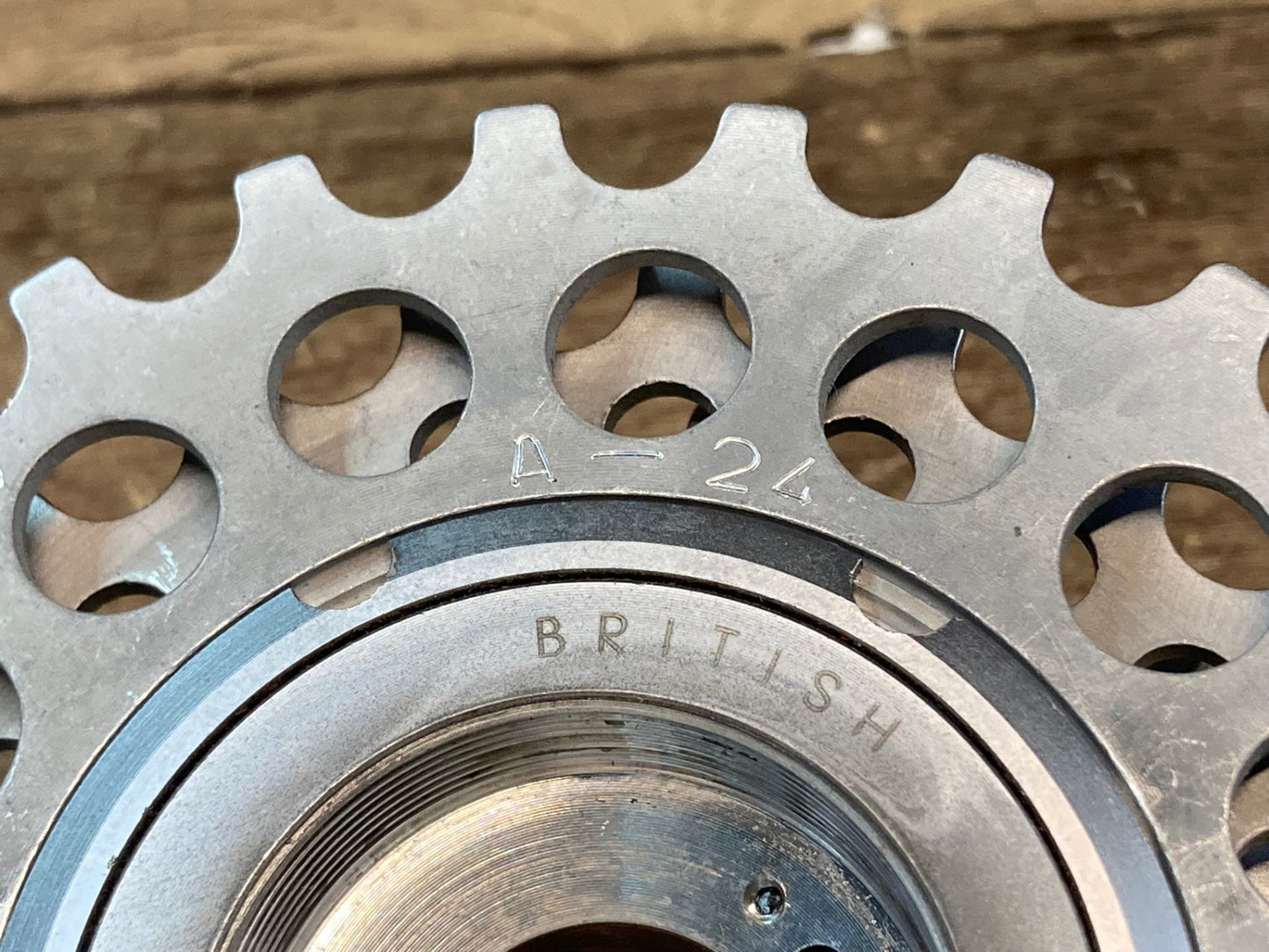 IL958 カンパニョーロ Campagnolo スーパーレコード SUPER RECORD 金冠 ボスフリー 12-24T 6S BSCネジ