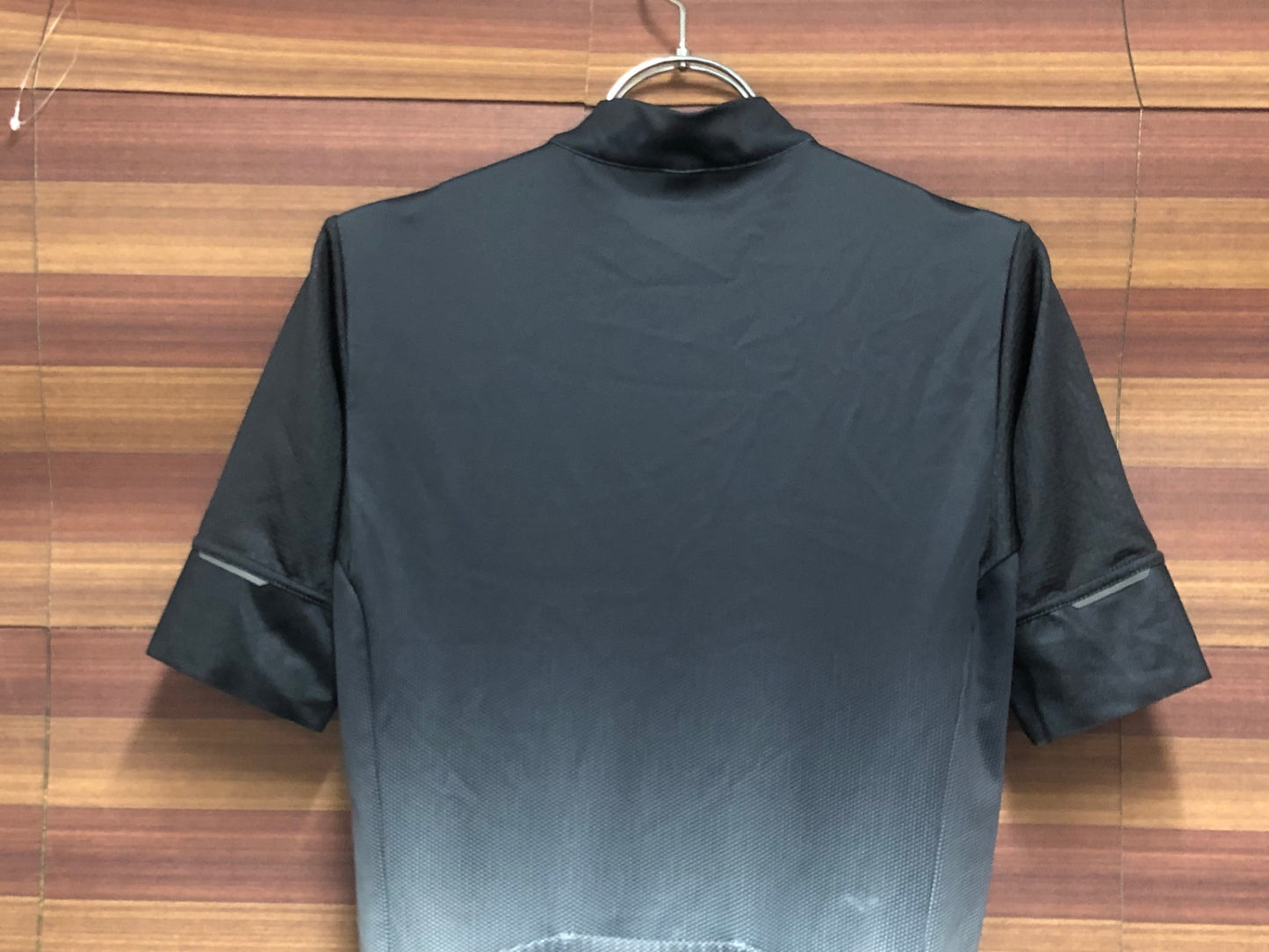 IP127 パールイズミ PEARL iZUMi 半袖 サイクルジャージ 黒 白 M