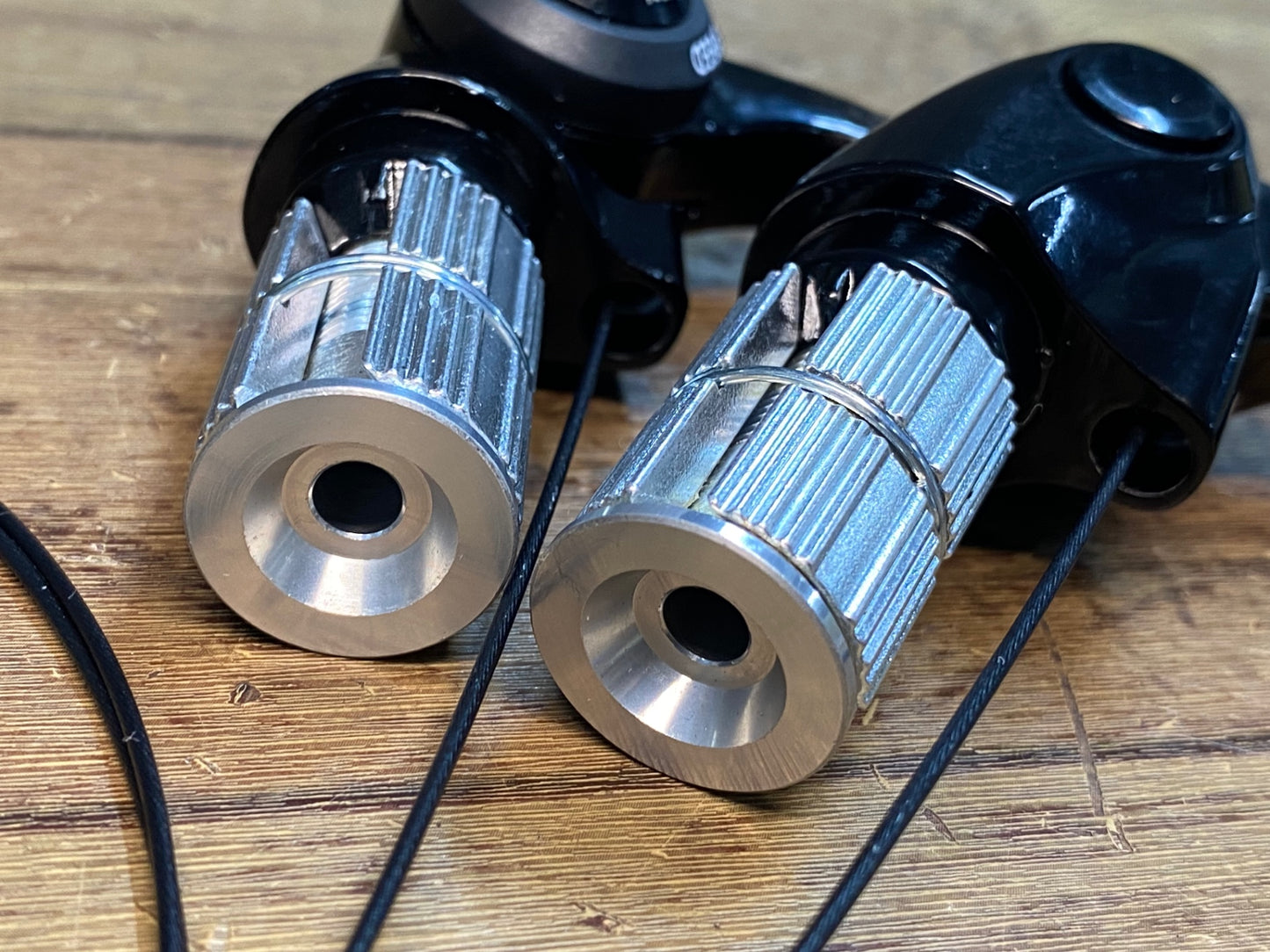 IN195 マイクロシフト MICROSHIFT カーボン バーエンドコントローラー 11S