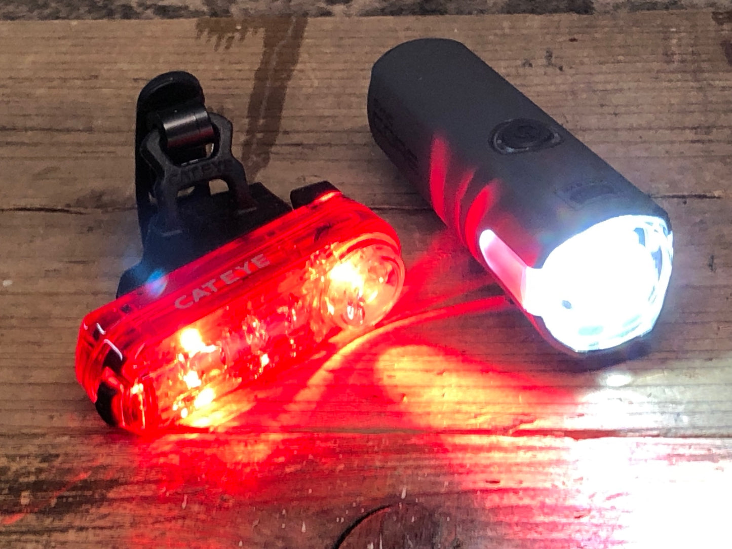 IY305 キャットアイ CATEYE SYNC CORE KINETIC ライト 前後セット (HL-NW100RC、TL-NW100K) ※点灯確認済