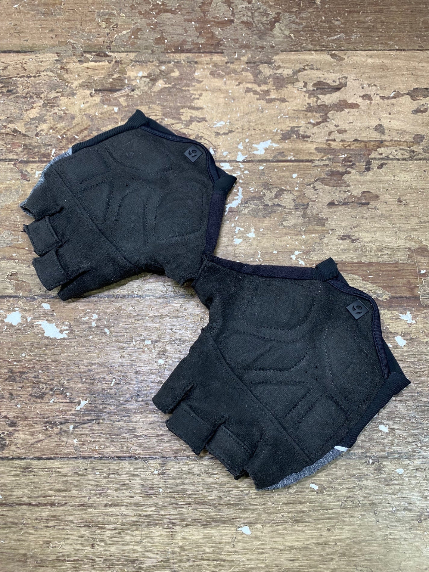 IM779 ボントレガー BONTRAGER 指切り グローブ 黒 グレー M