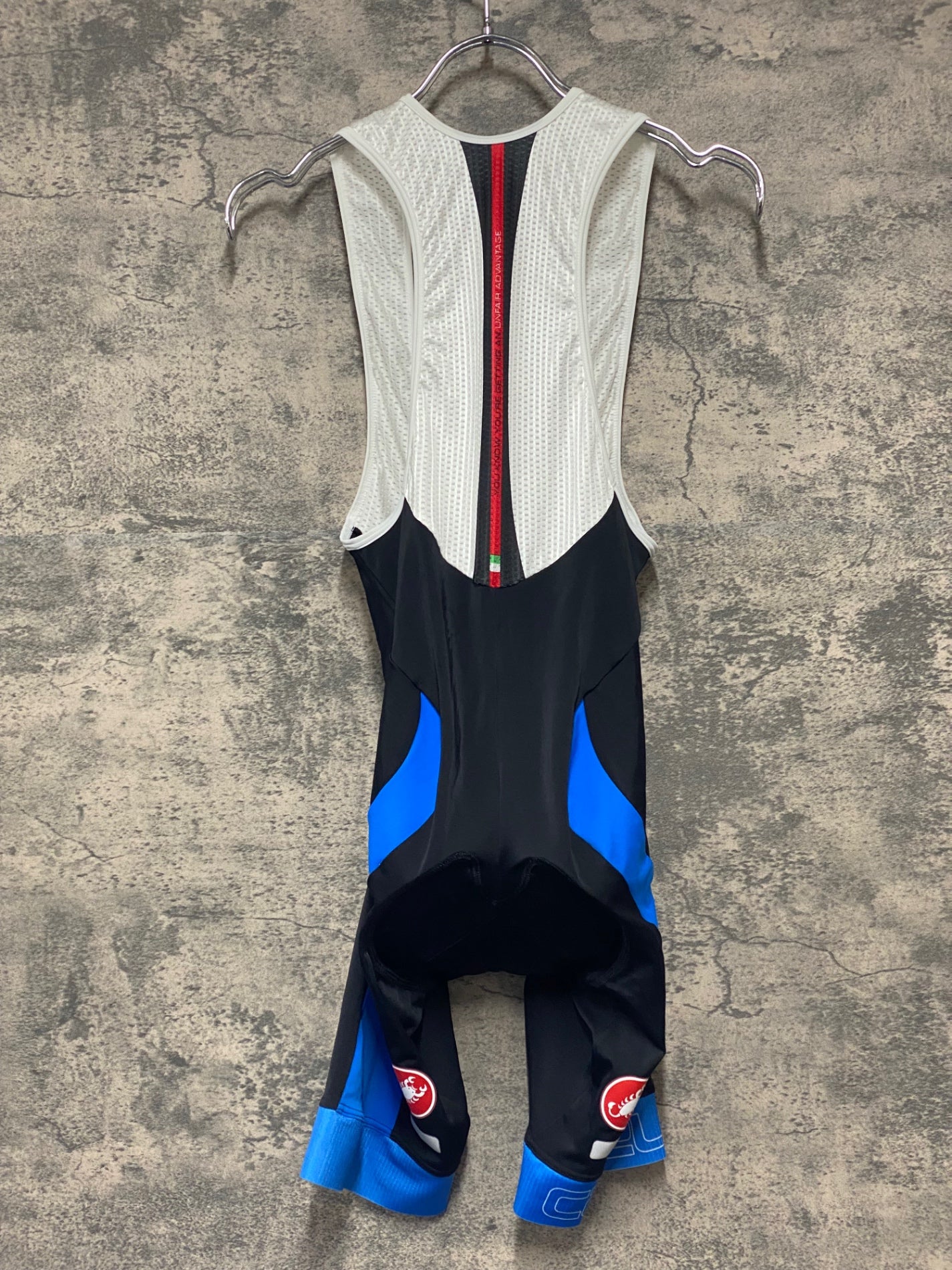 IZ353 カステリ CASTELLI ビブショーツ M ブルー
