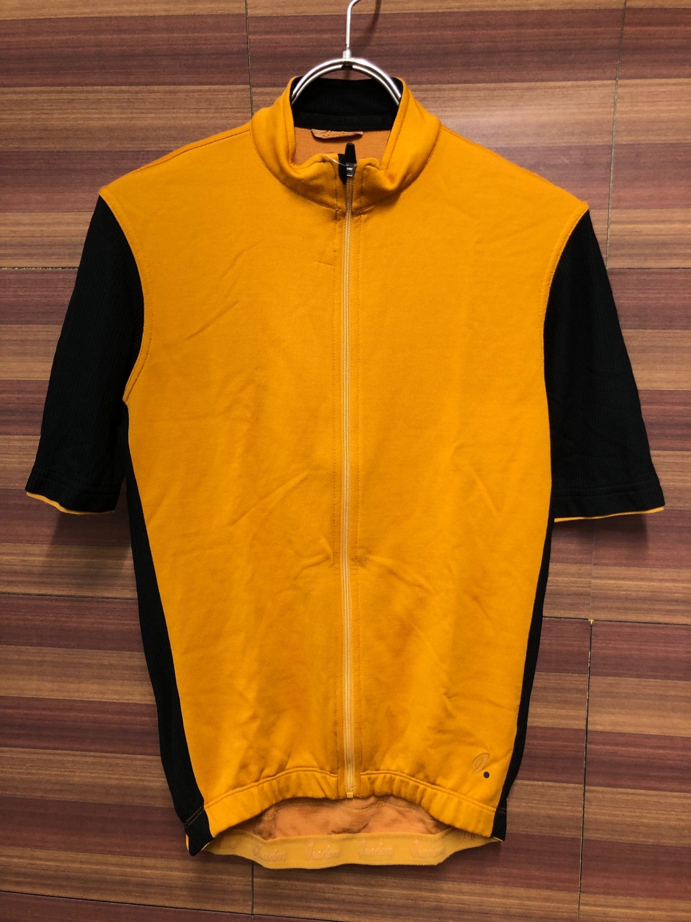 IQ737 イザドア Isadore 半袖 サイクルジャージ オレンジ XS ※脇下毛玉