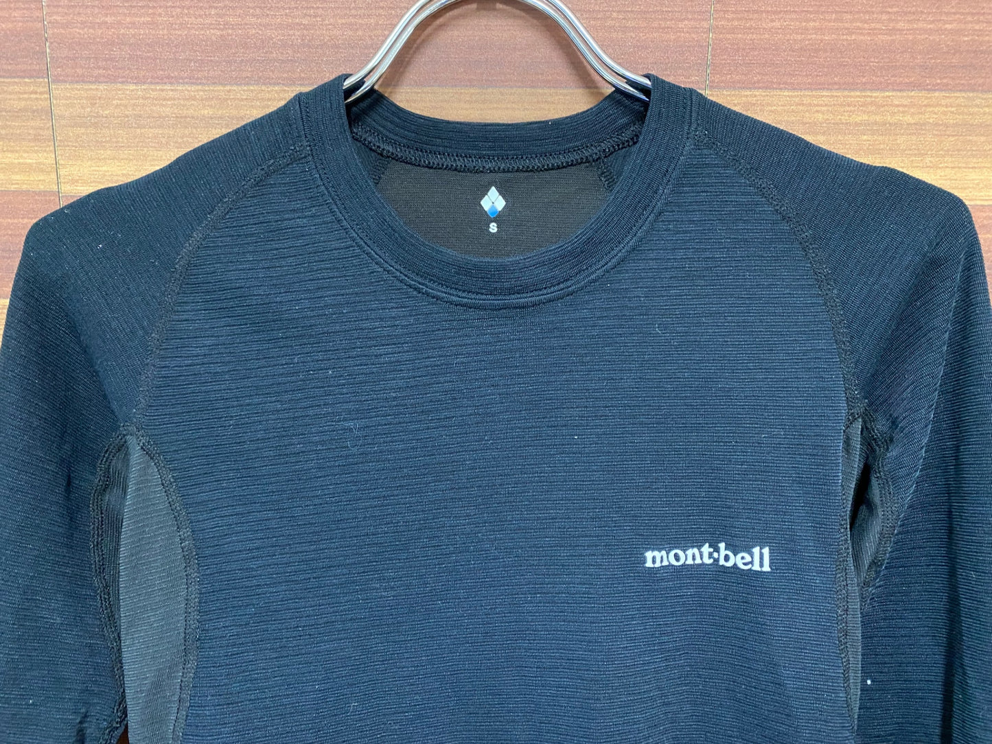 IN531 モンベル mont-bell 長袖 べースレイヤー 黒 S